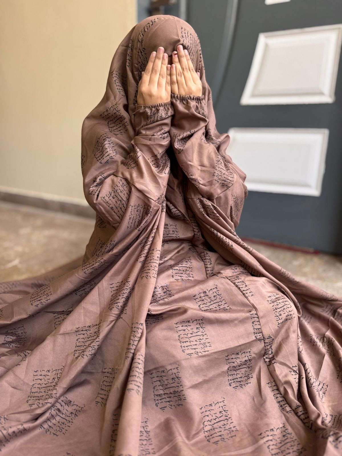 NAMAZ CHADDAR WITH SLEEVES N NIQAB - CEDAR WITH CALLIGRAPHY x XL