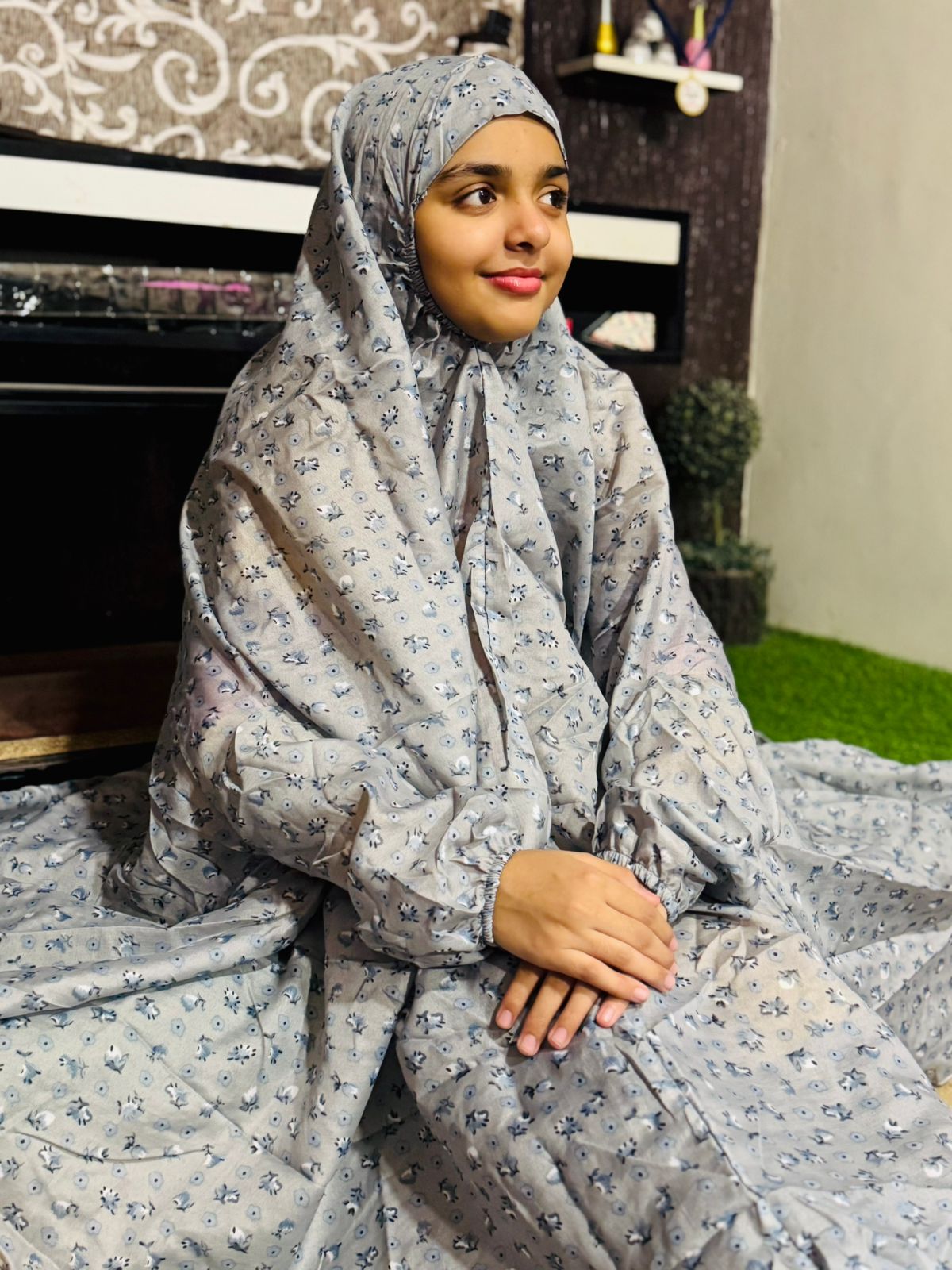 KIDS NAMAZ CHADDAR WITH FULL SLEEVES - CLOUD SPRING FLORAL 12 to 14 Years