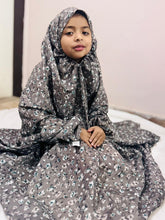 KIDS NAMAZ CHADDAR WITH FULL SLEEVES - NOOR IN GREY 5 to 7 Years
