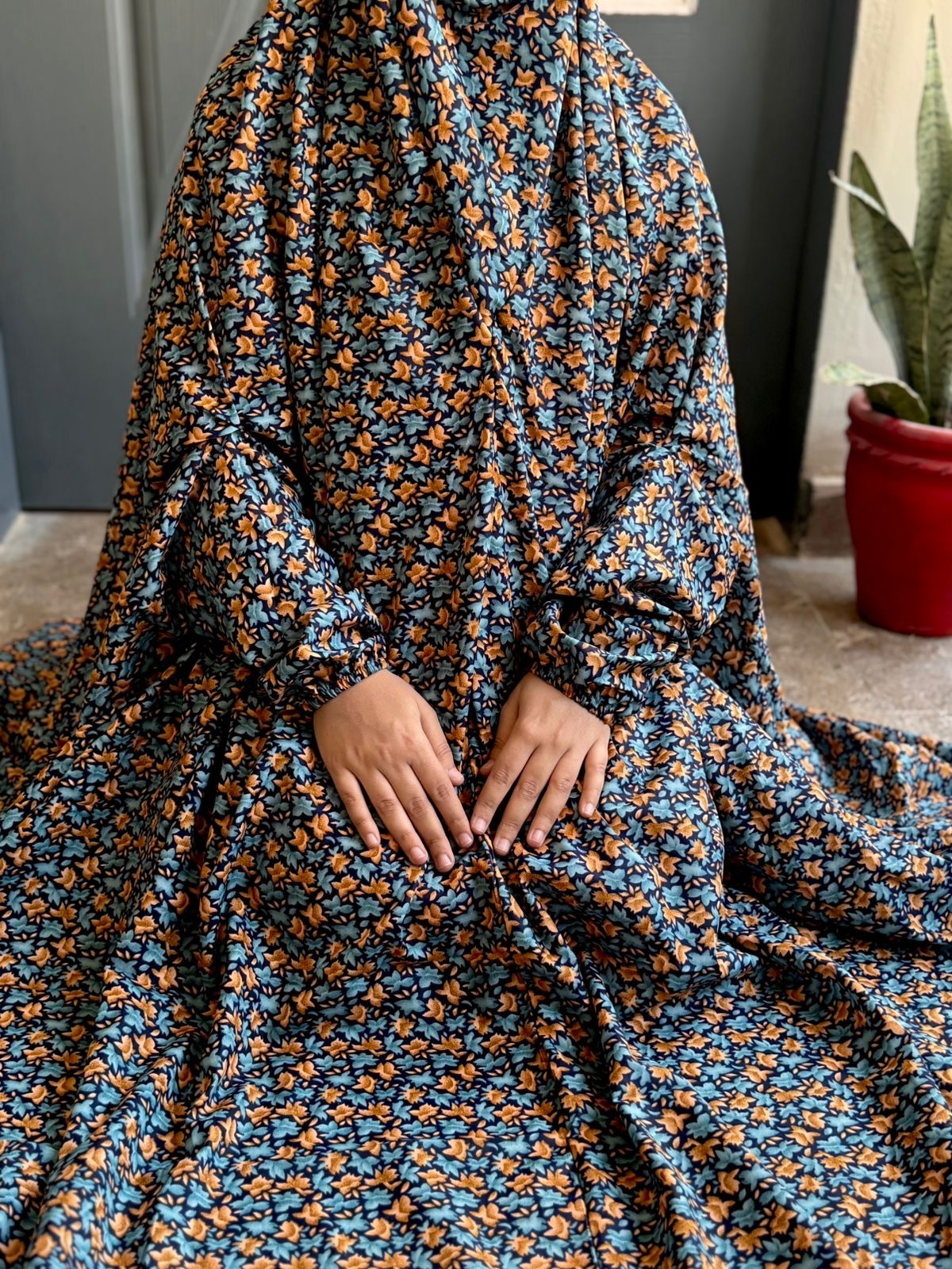 NAMAZ CHADDAR WITH SLEEVES N NIQAB - CURLY SHADE MIX LARGE