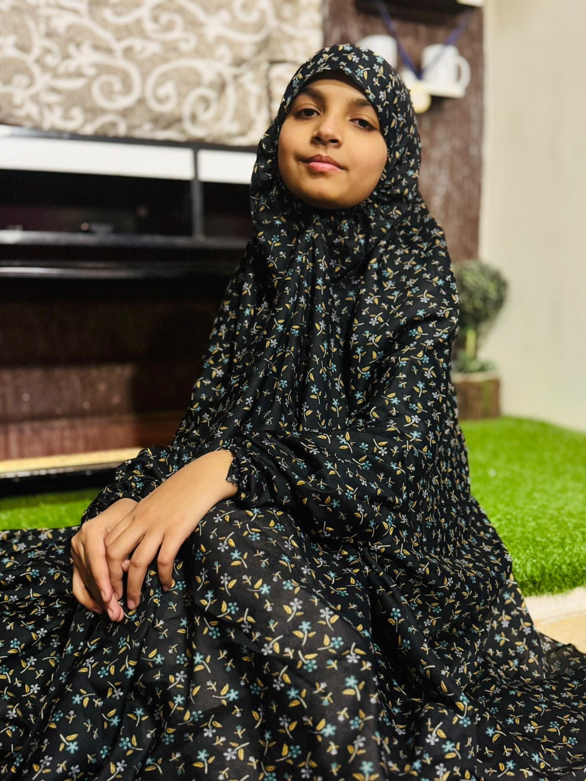 KIDS NAMAZ CHADDAR WITH FULL SLEEVES - BLACK WITH TEAL 8 to 11 Years