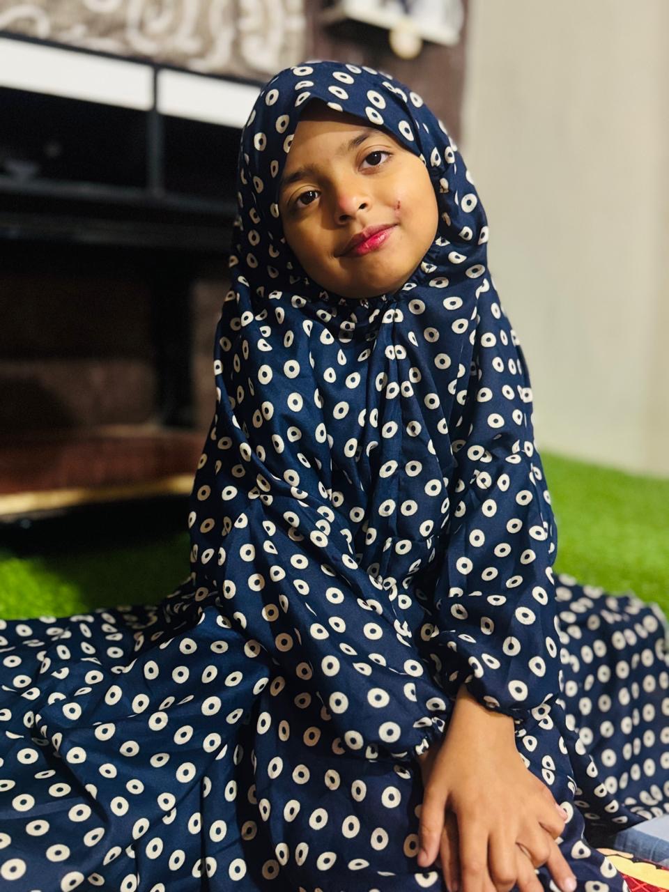 KIDS NAMAZ CHADDAR WITH FULL SLEEVES - BLUE WITH CIRCLES 5 to 7 Years