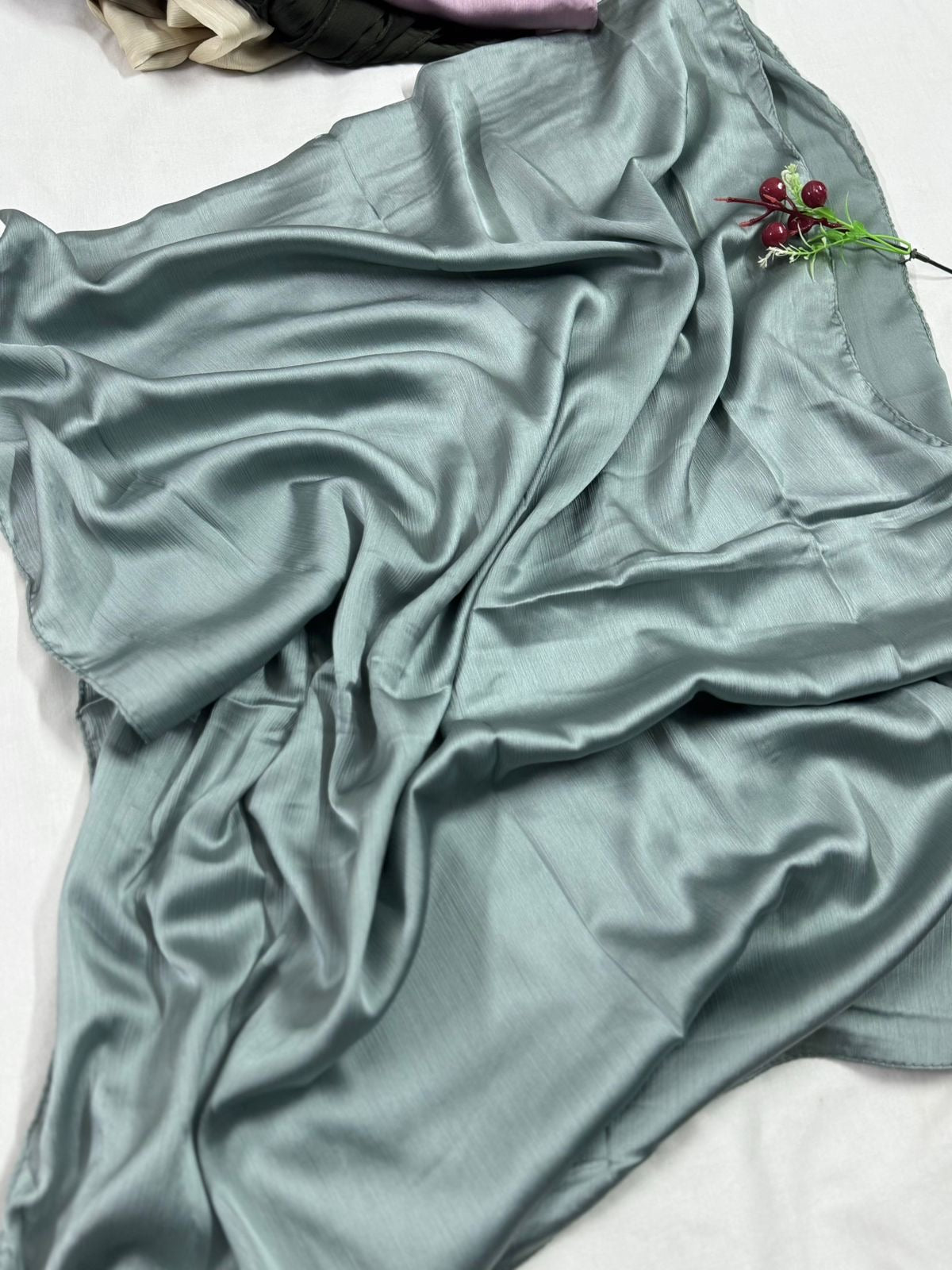 MATT SILK HIJAB - SOFT GREEN