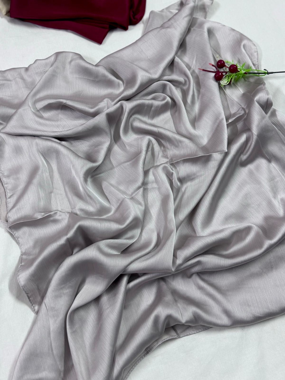 MATT SILK HIJAB - PEARLY SILVER