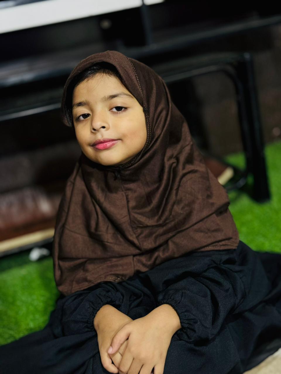 READY TO WEAR SCARF 3 to 5 YEARS - PASTEL BROWN