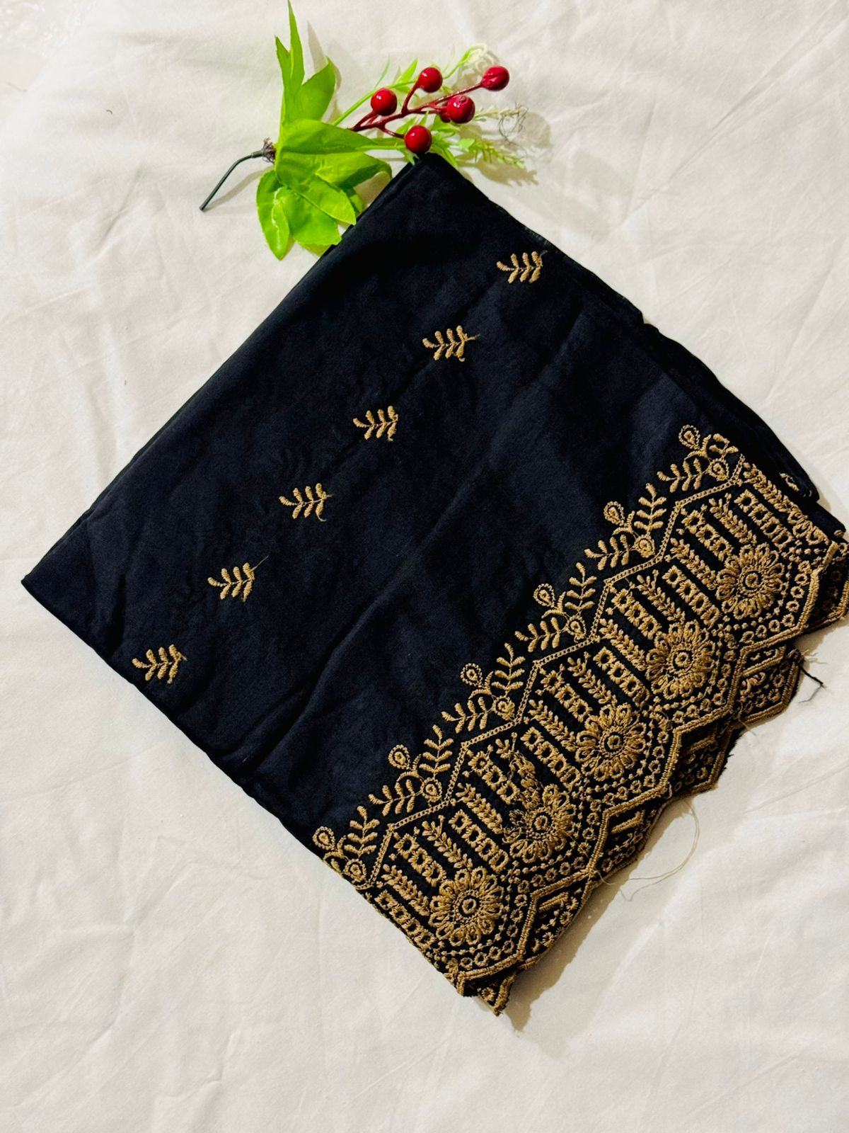 Premium Qualtiy Lawn Chaddar with Embroidery - DESERT BORDER