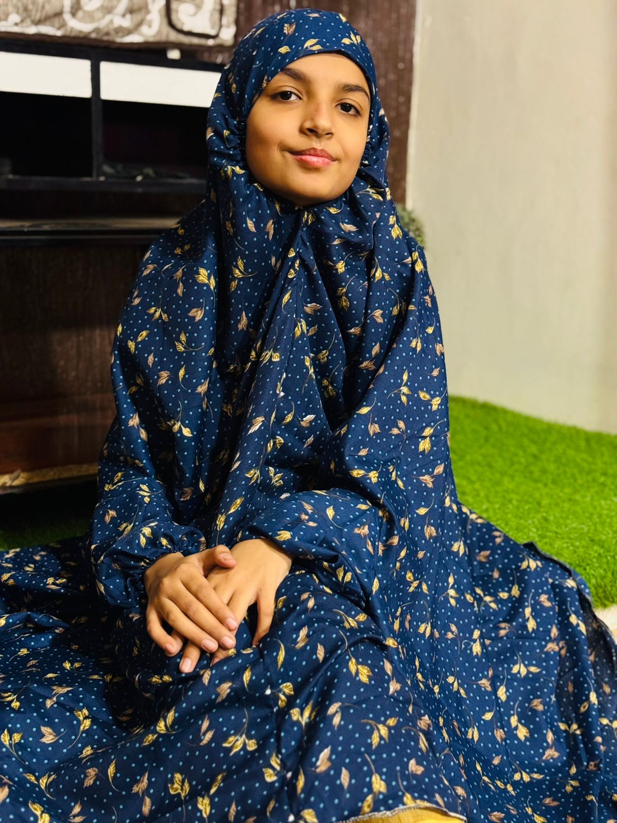 KIDS NAMAZ CHADDAR WITH FULL SLEEVES - Blue With Twin Leaves 8 to 11 Years