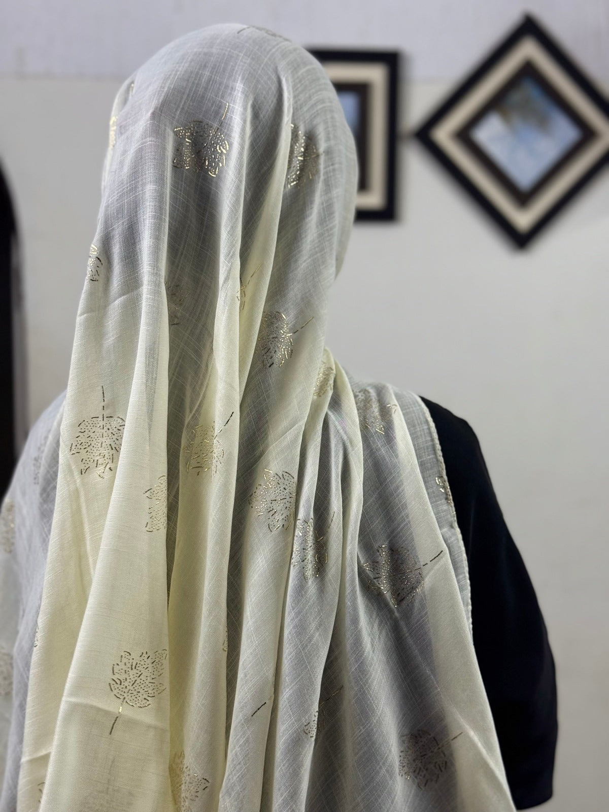 Turkish Lawn Spring Leaf Foil Print - Cream