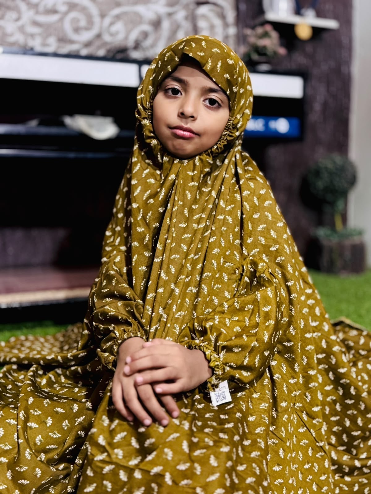 KIDS NAMAZ CHADDAR WITH FULL SLEEVES - ZOYA FRENCH BEIGE 5 to 7 Years
