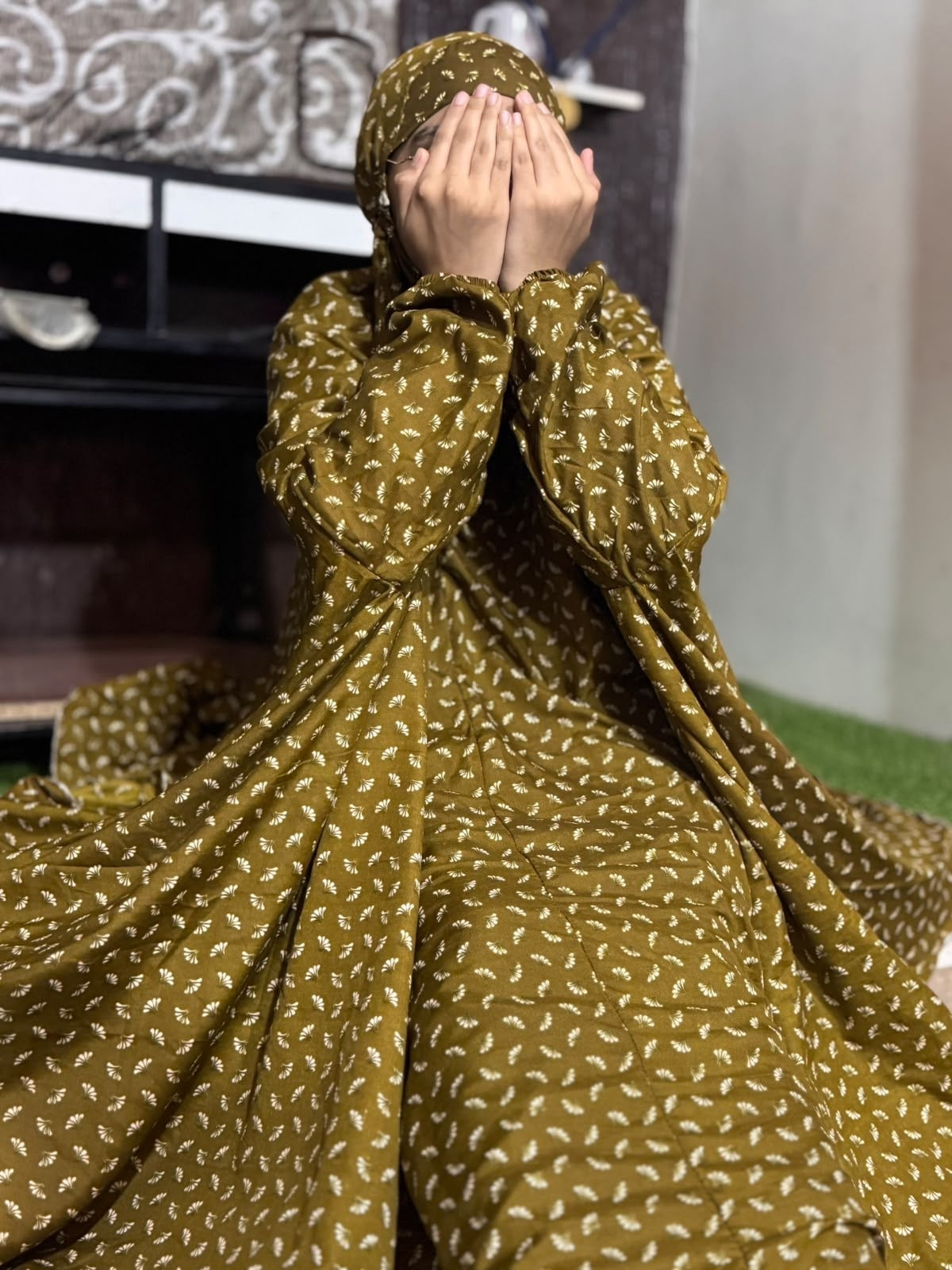NAMAZ CHADDAR WITH SLEEVES N NIQAB - ZOYA FRENCH BEIGE x XL