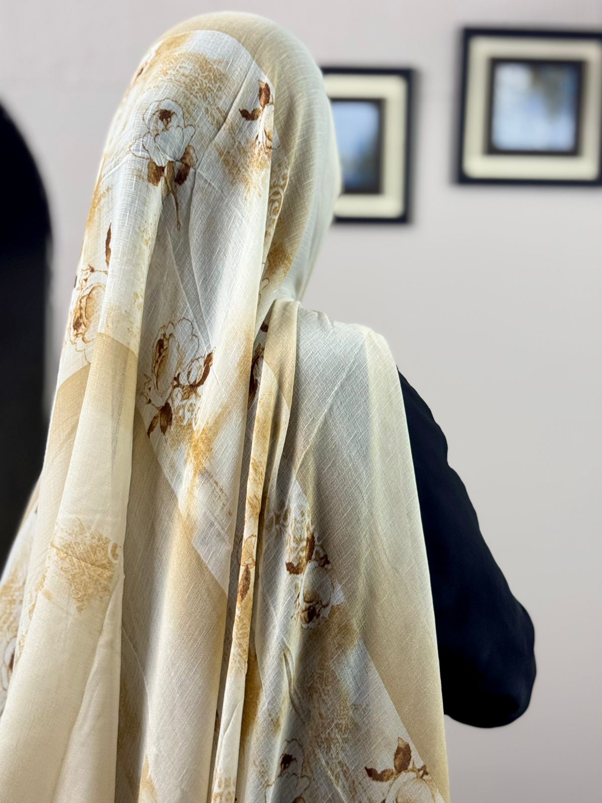 Elite Lawn Viscos Printed - ROSES R7