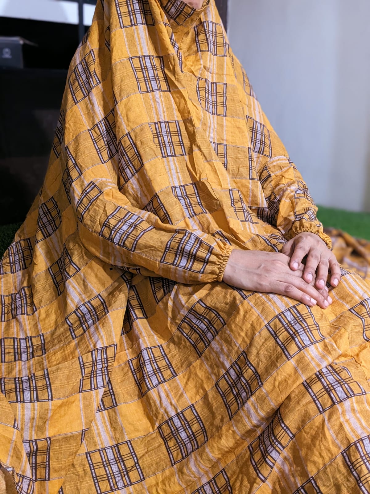 PURE LAWN NAMAZ CHADDAR WITH SLEEVES N NIQAB - PASTEL ART LARGE