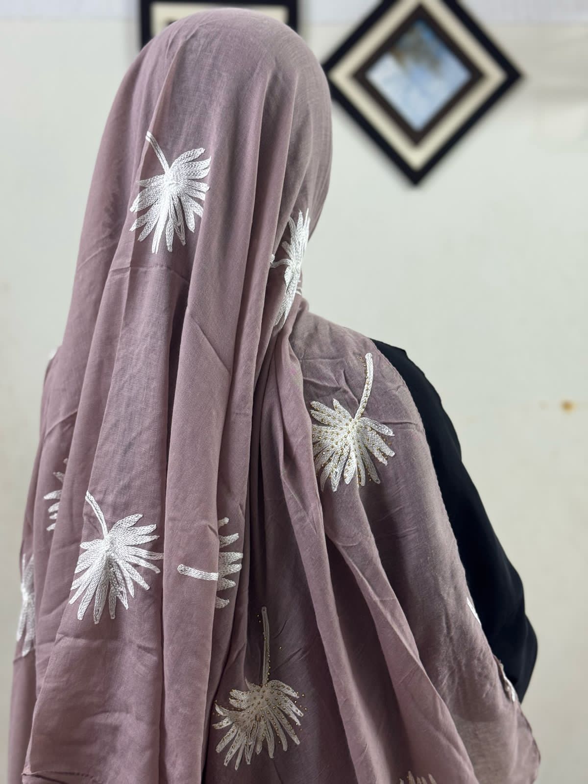 Lilly Embroidery Lawn Scarf - Spun Pearl