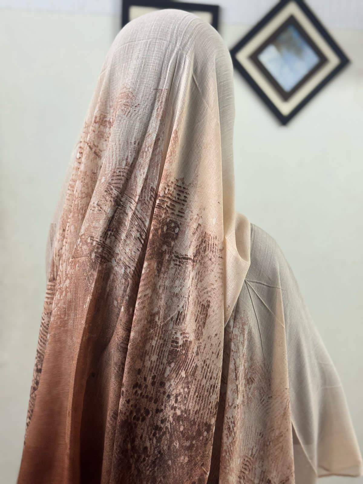 Elite Lawn Viscos Printed - Random Art RA15