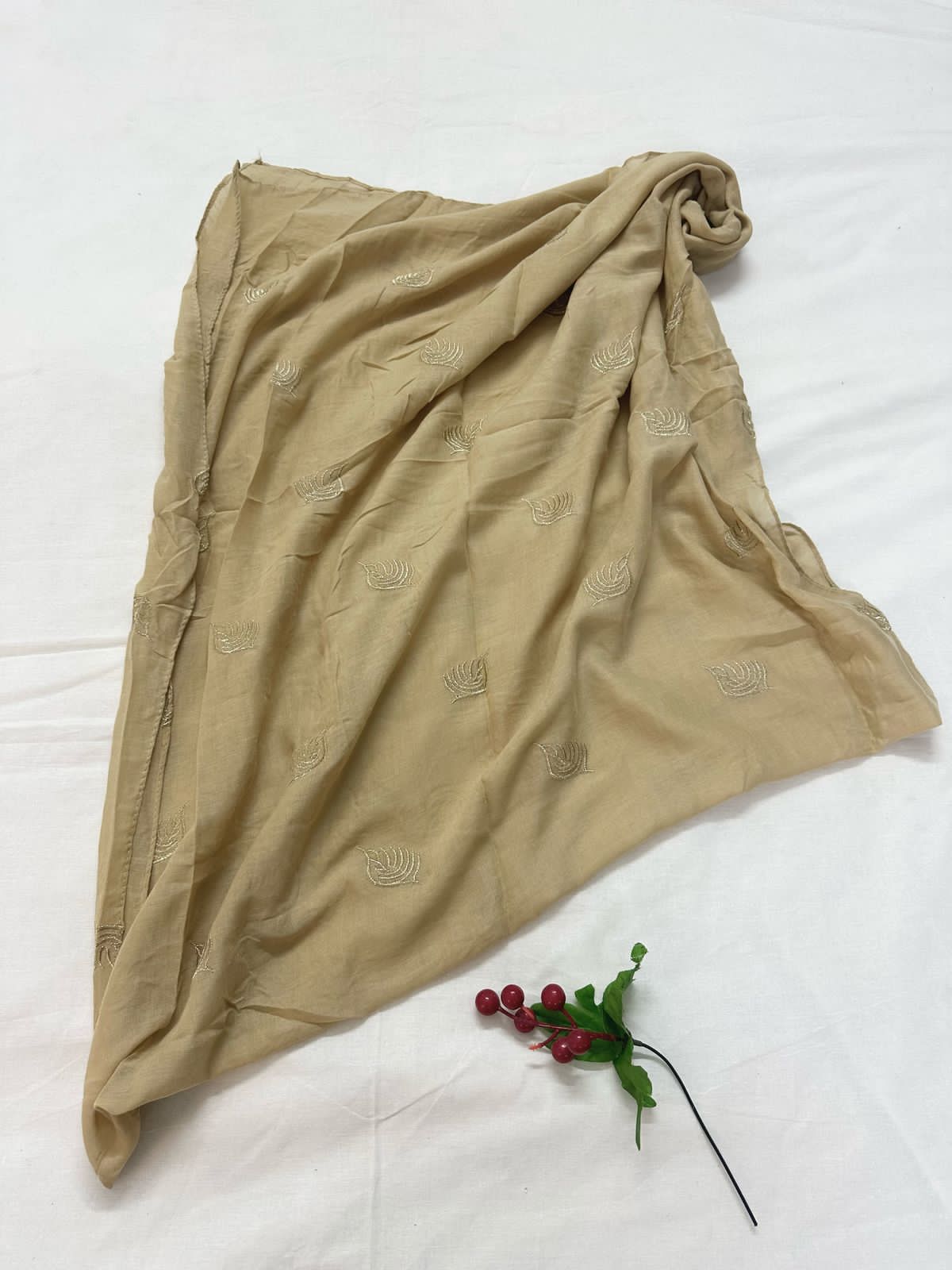 Lurex Leaf Embroidery Lawn Scarf - Dull Khaki