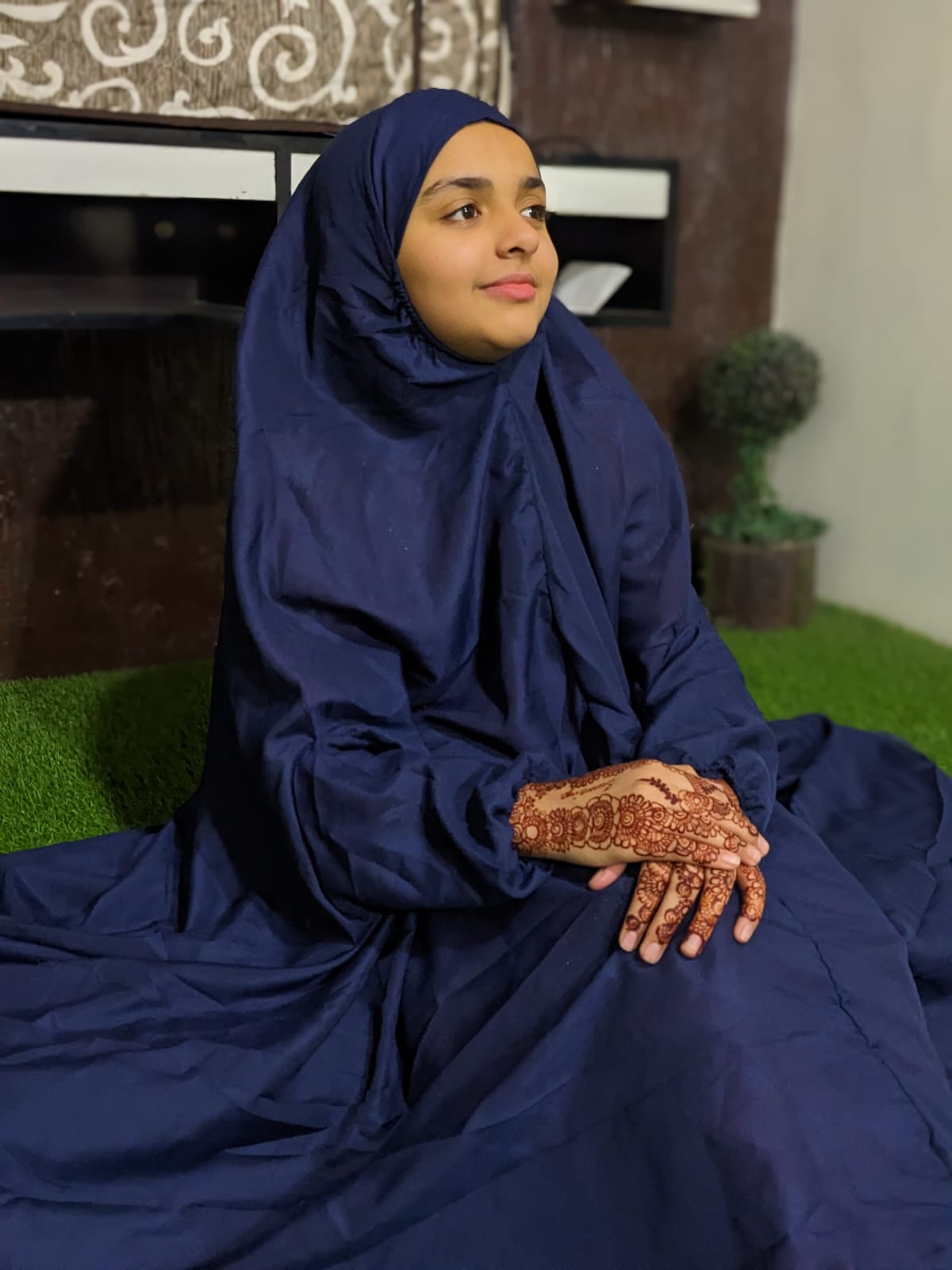 KIDS NAMAZ CHADDAR WITH FULL SLEEVES - PLAIN NAVY 12 to 14 Years
