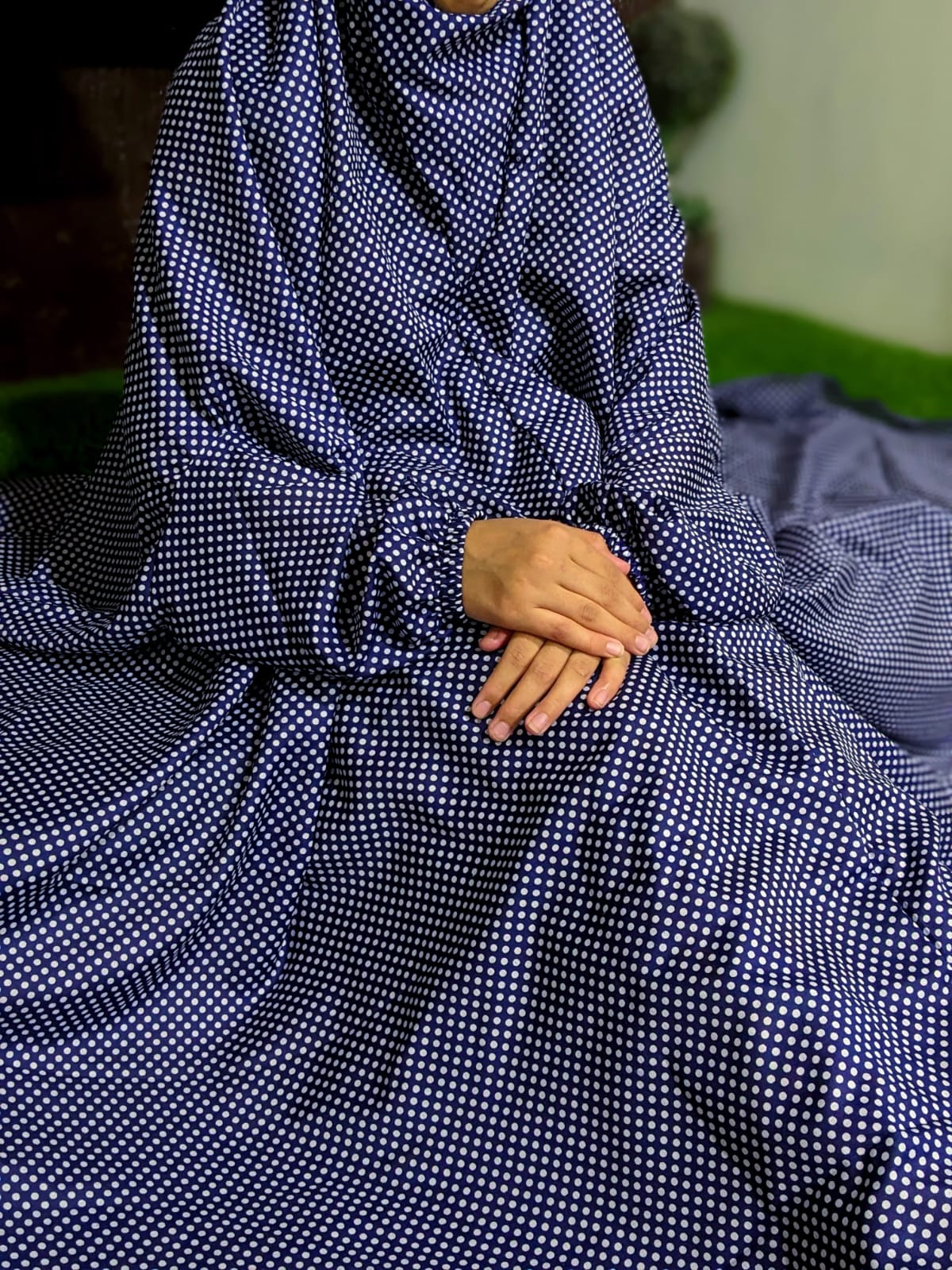 NAMAZ CHADDAR WITH SLEEVES N NIQAB - BLUE POLKA DOTS LARGE