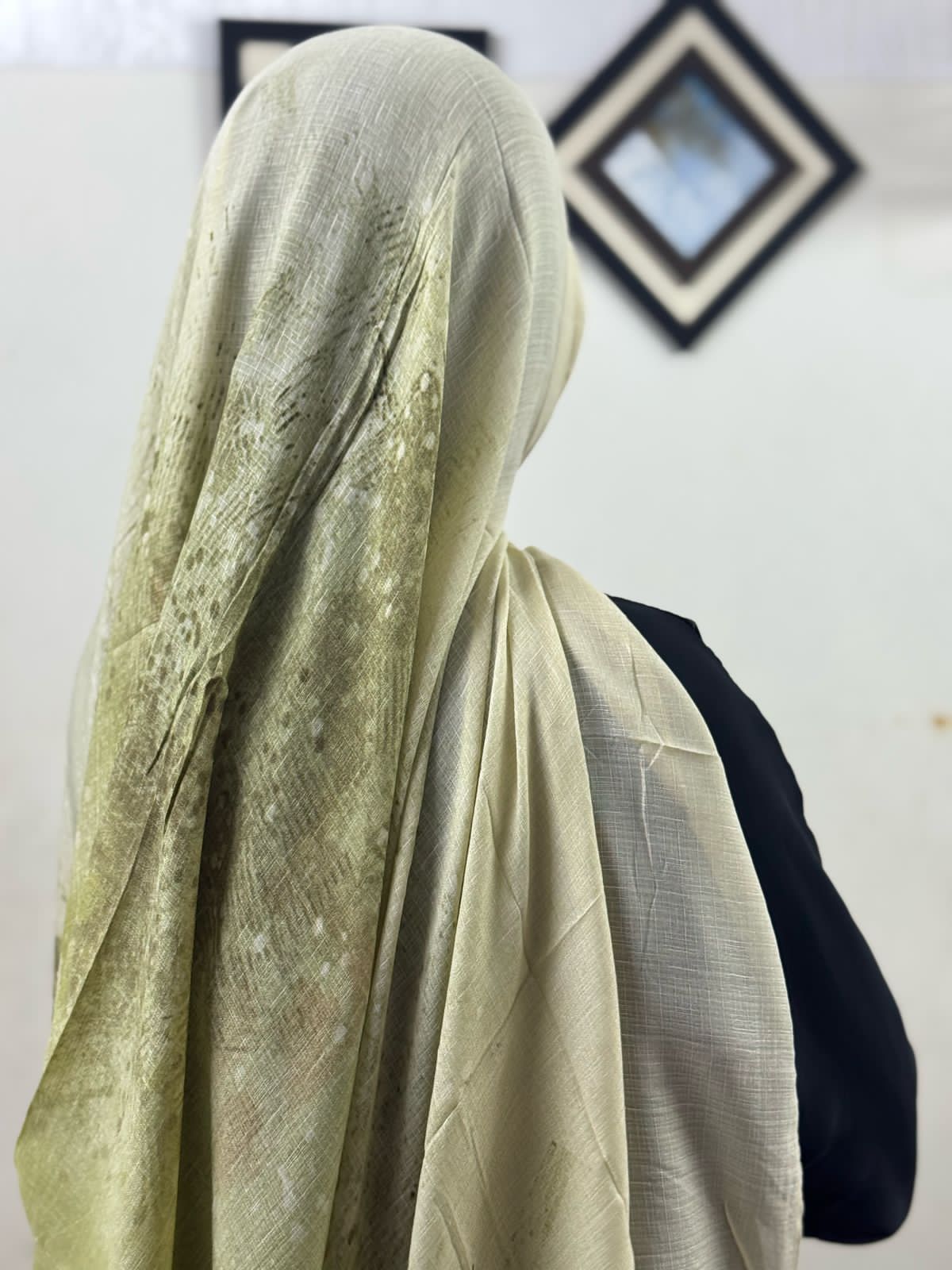 Elite Lawn Viscos Printed - Random Art RA12