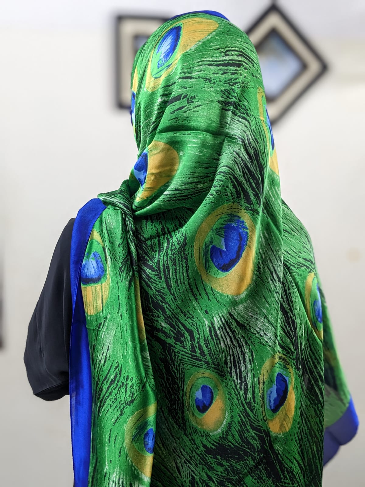 Printed Silk Hijabs – Hijabjeez