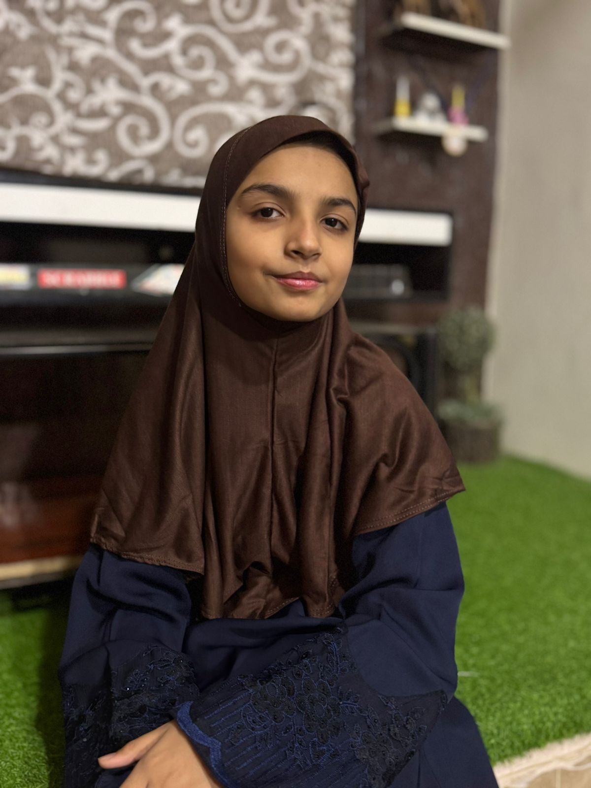 READY TO WEAR SCARF 6 to 8 YEARS - PASTEL BROWN