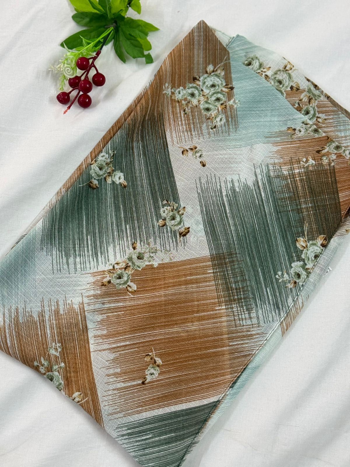 Elite Lawn Viscos Printed - Flora FL4