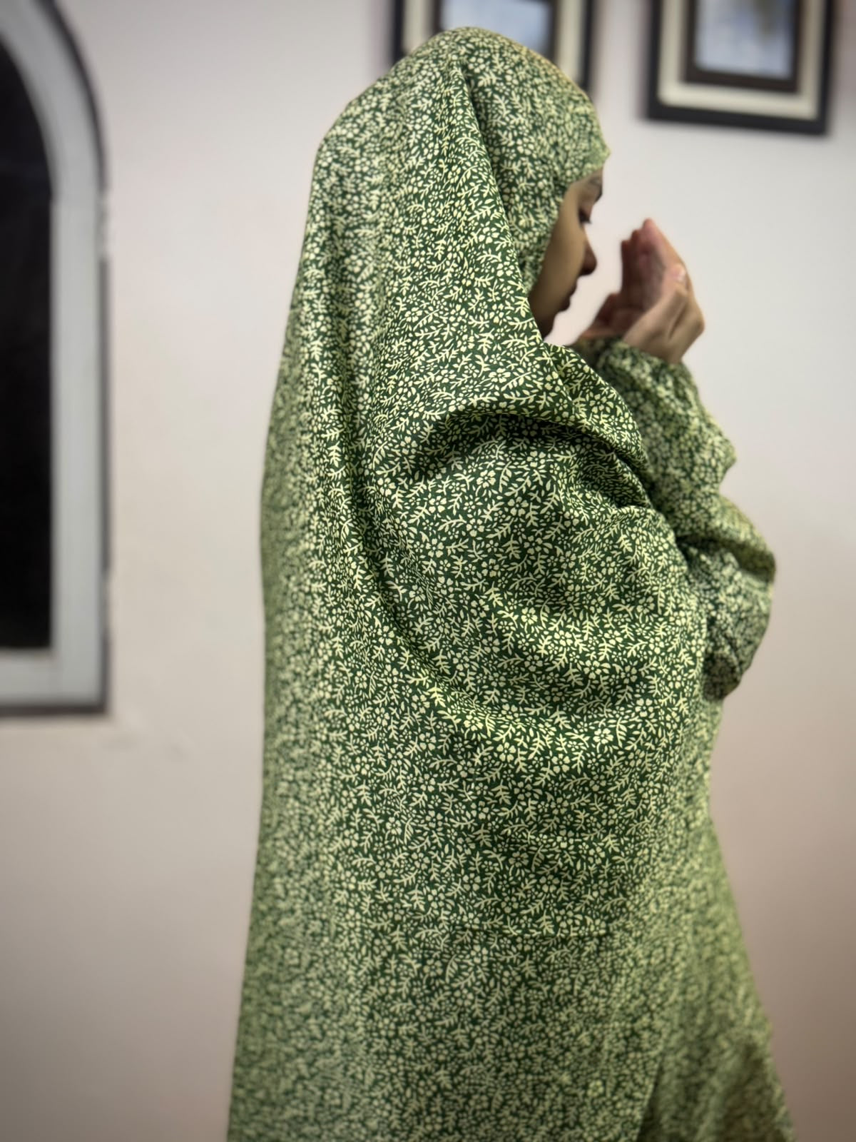 KIDS NAMAZ CHADDAR WITH FULL SLEEVES -LEAF ART GREEN (12 to 14 Years)