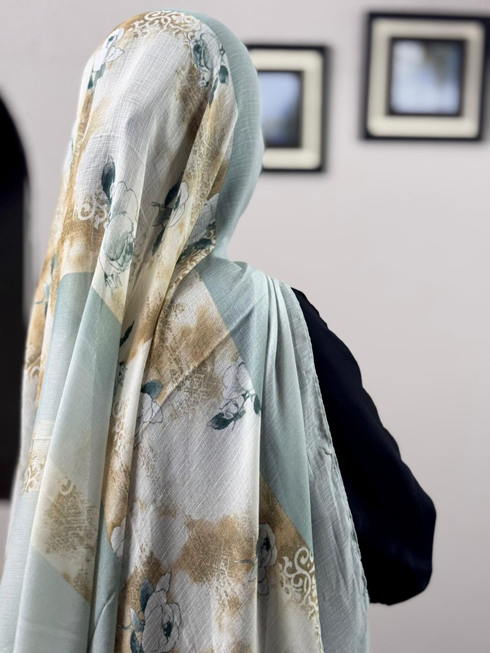 Elite Lawn Viscos Printed - ROSES R10