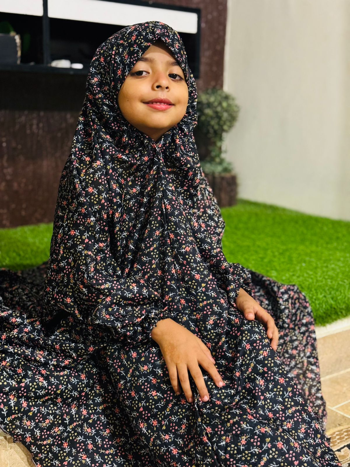 KIDS NAMAZ CHADDAR WITH FULL SLEEVES - GALAXY BLACK 5 to 7 Years