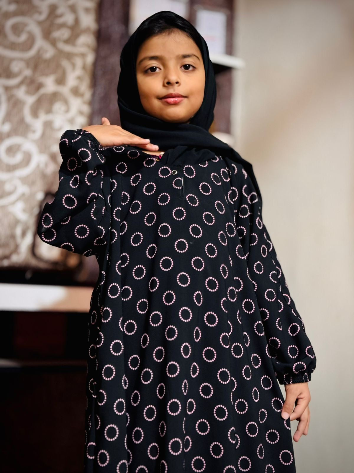 Kids Abaya MAXI Style - Circles in Black