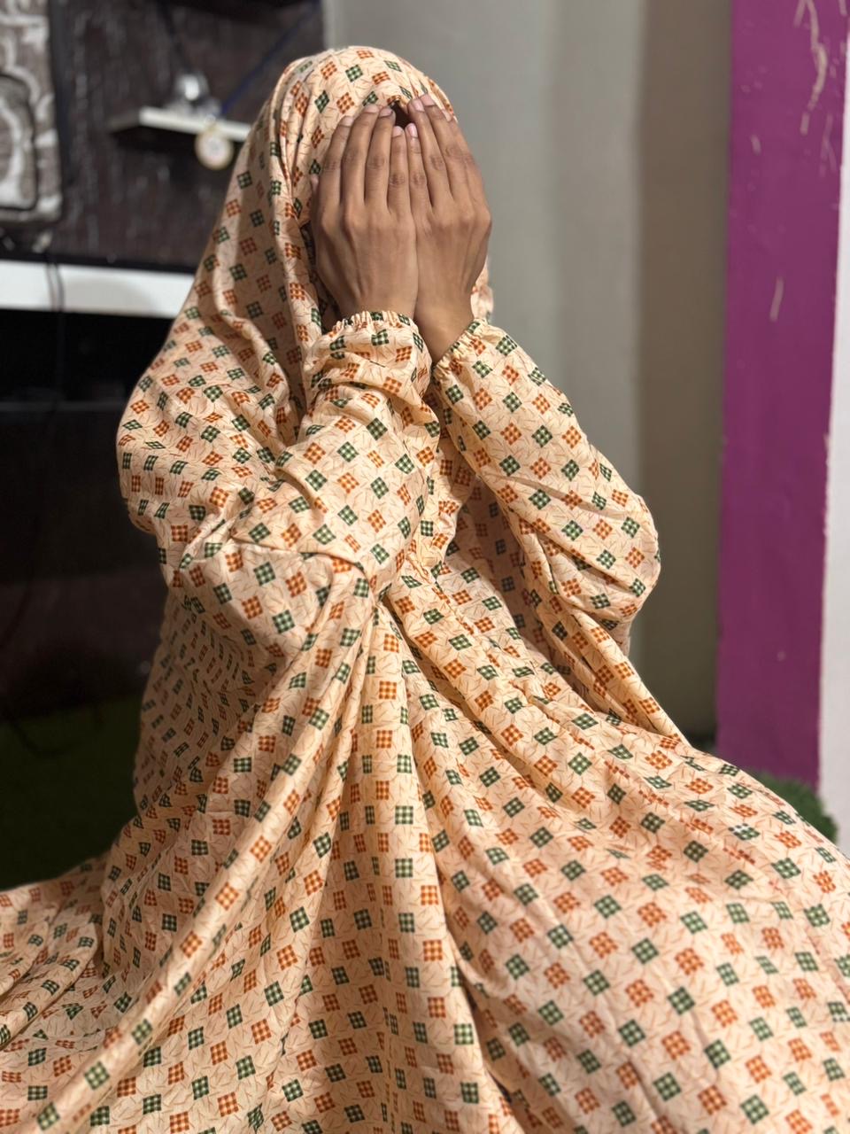 NAMAZ CHADDAR WITH FULL SLEEVES - DICE PEACH - LARGE