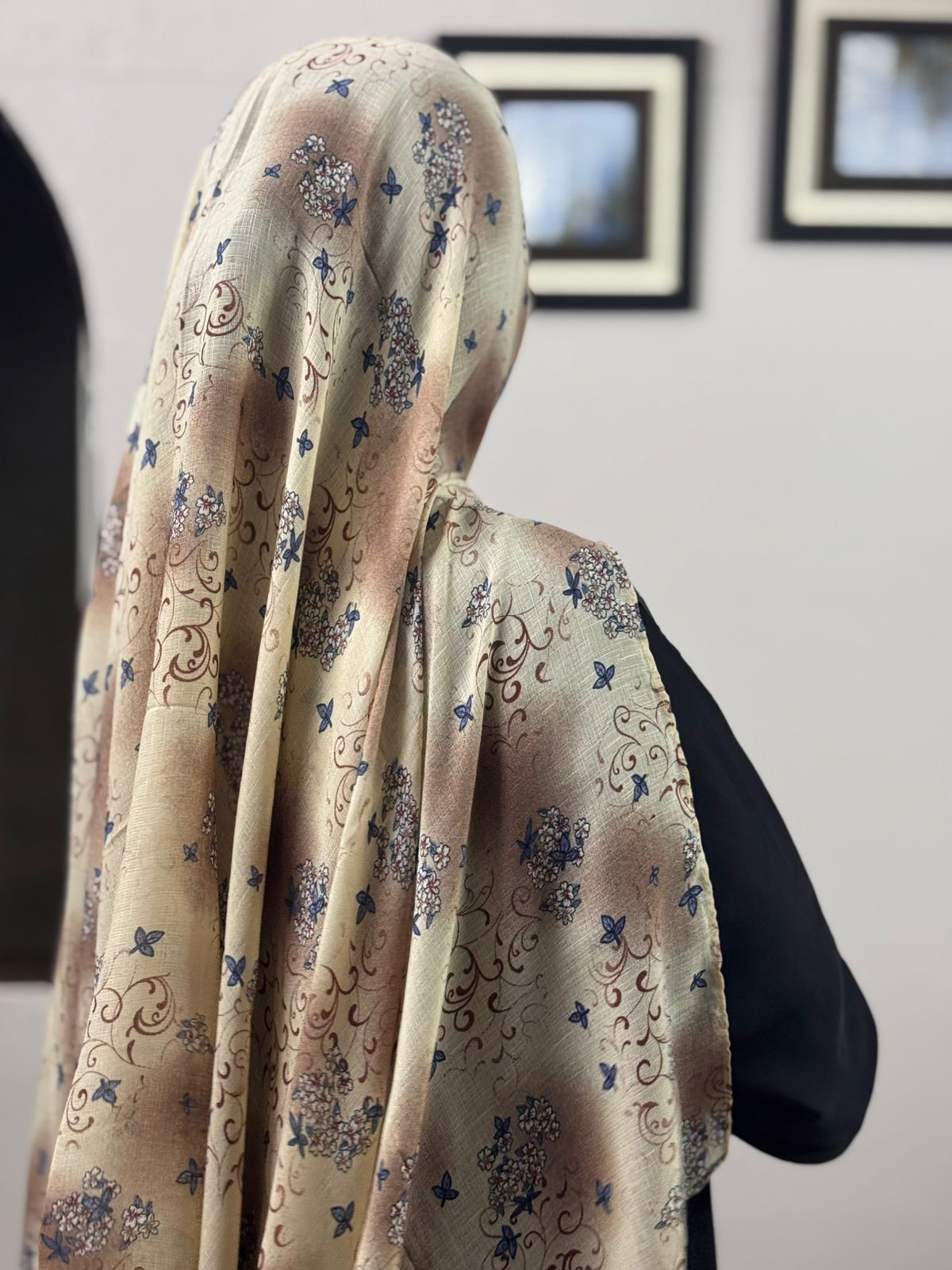 Elite Lawn Viscos Printed - Florals F10