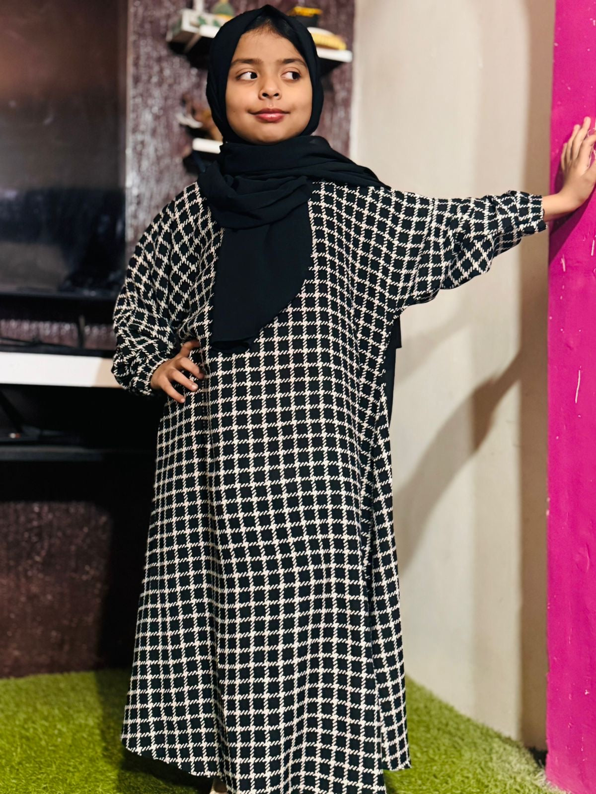 Kids Abaya MAXI Style - Square One