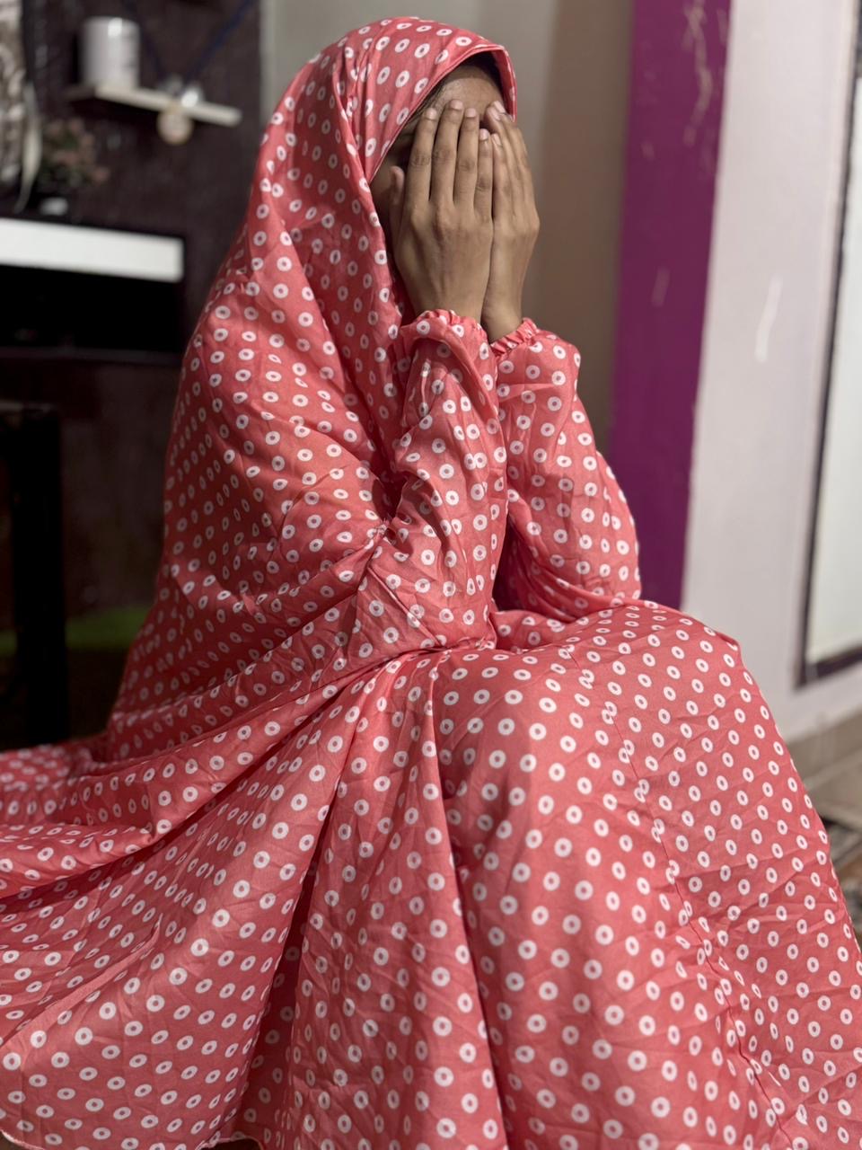 NAMAZ CHADDAR WITH FULL SLEEVES - PINK WITH CIRCLES - LARGE