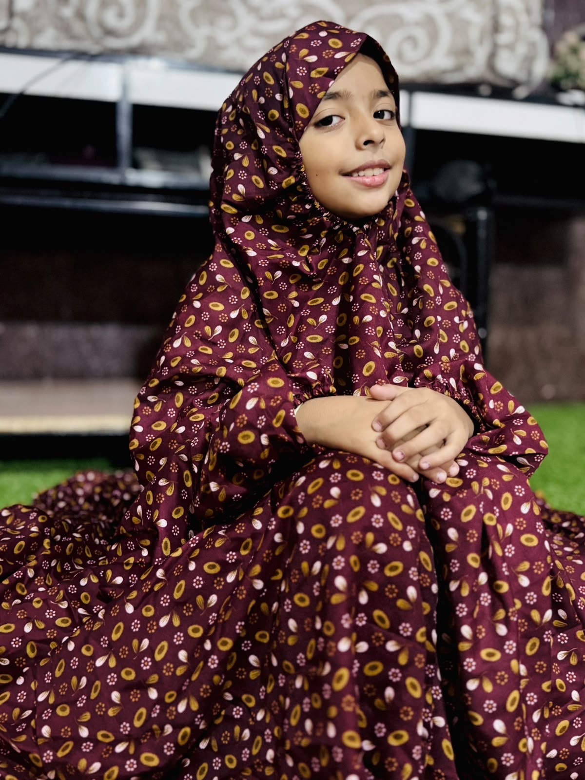KIDS NAMAZ CHADDAR WITH FULL SLEEVES - SEEDS IN MAROON (5 to 7 Years)