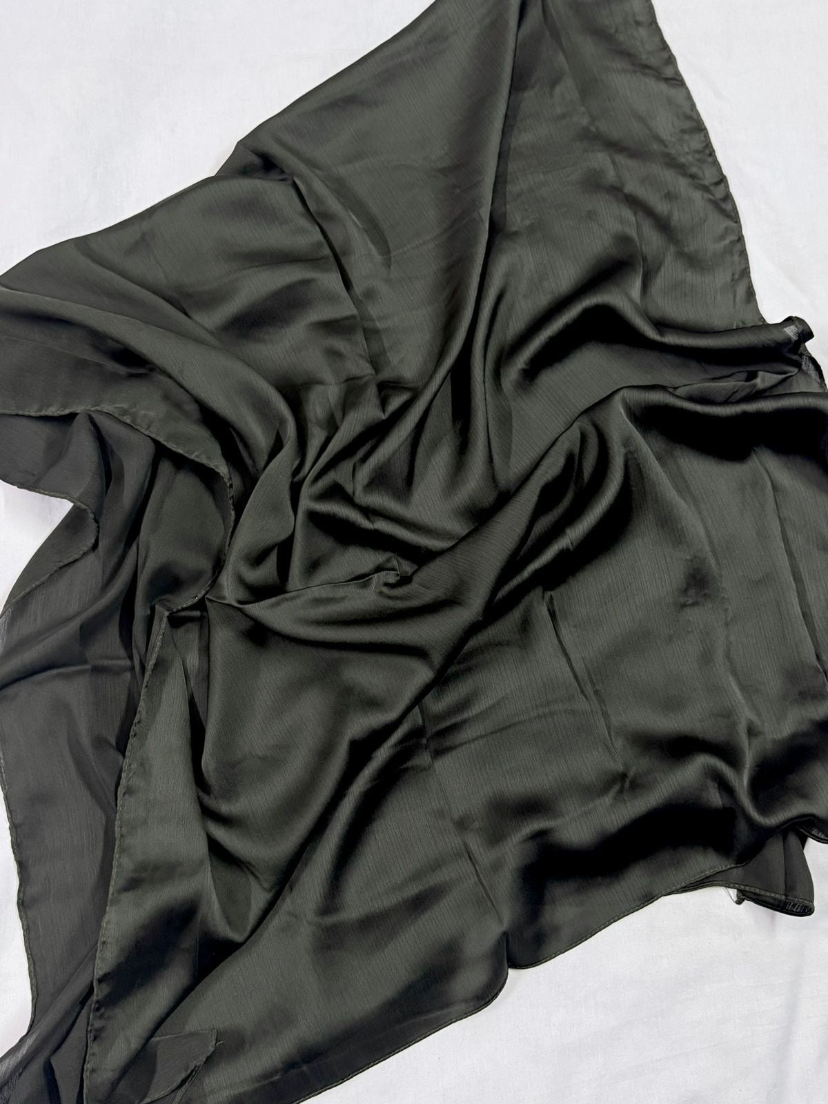 MATT SILK HIJAB - OLIVE GREEN