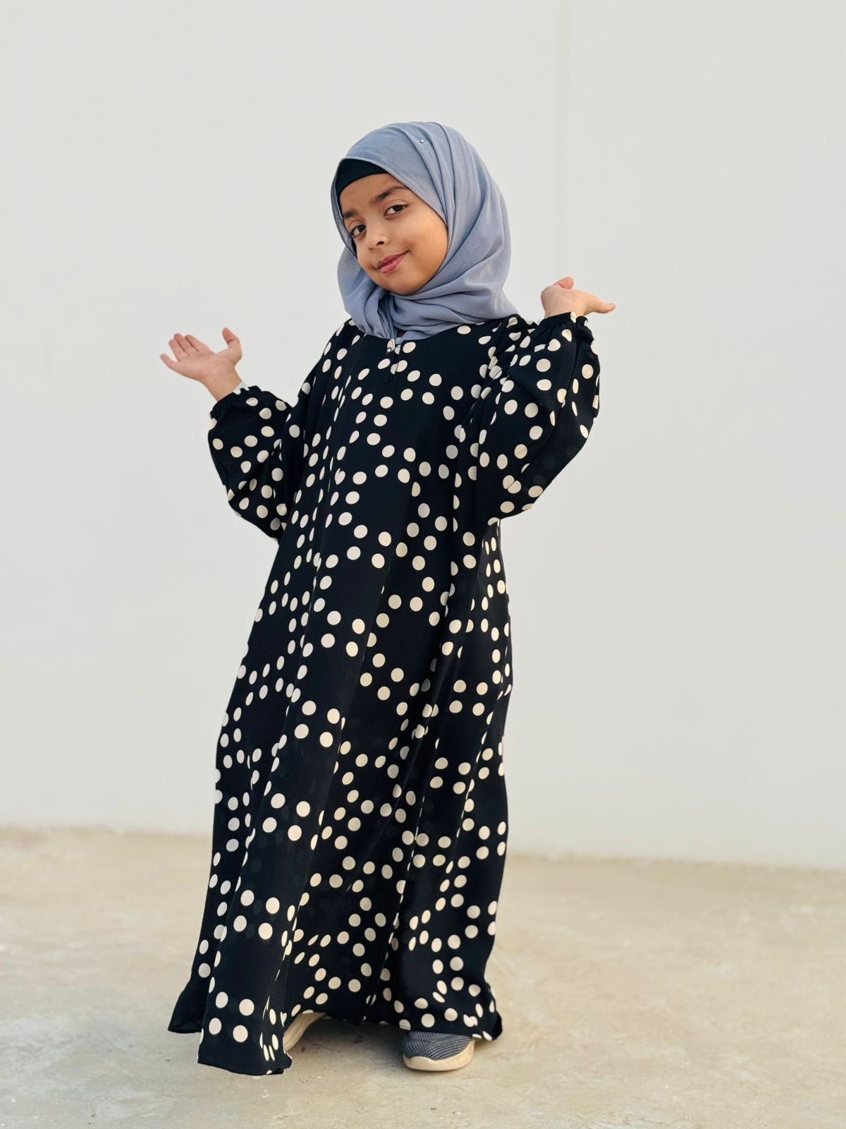 Kids Abaya MAXI Style - Midnight Polka