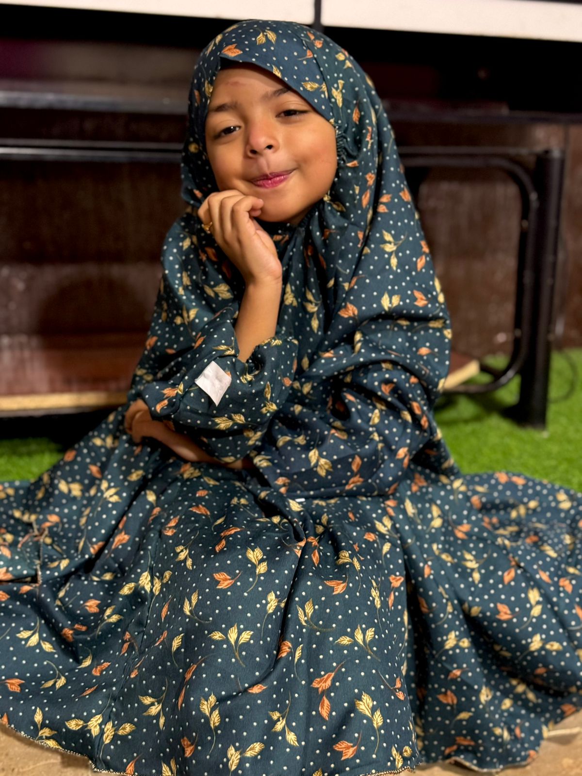 KIDS NAMAZ CHADDAR WITH FULL SLEEVES - Green With Twin Leaves 5 to 7 Years