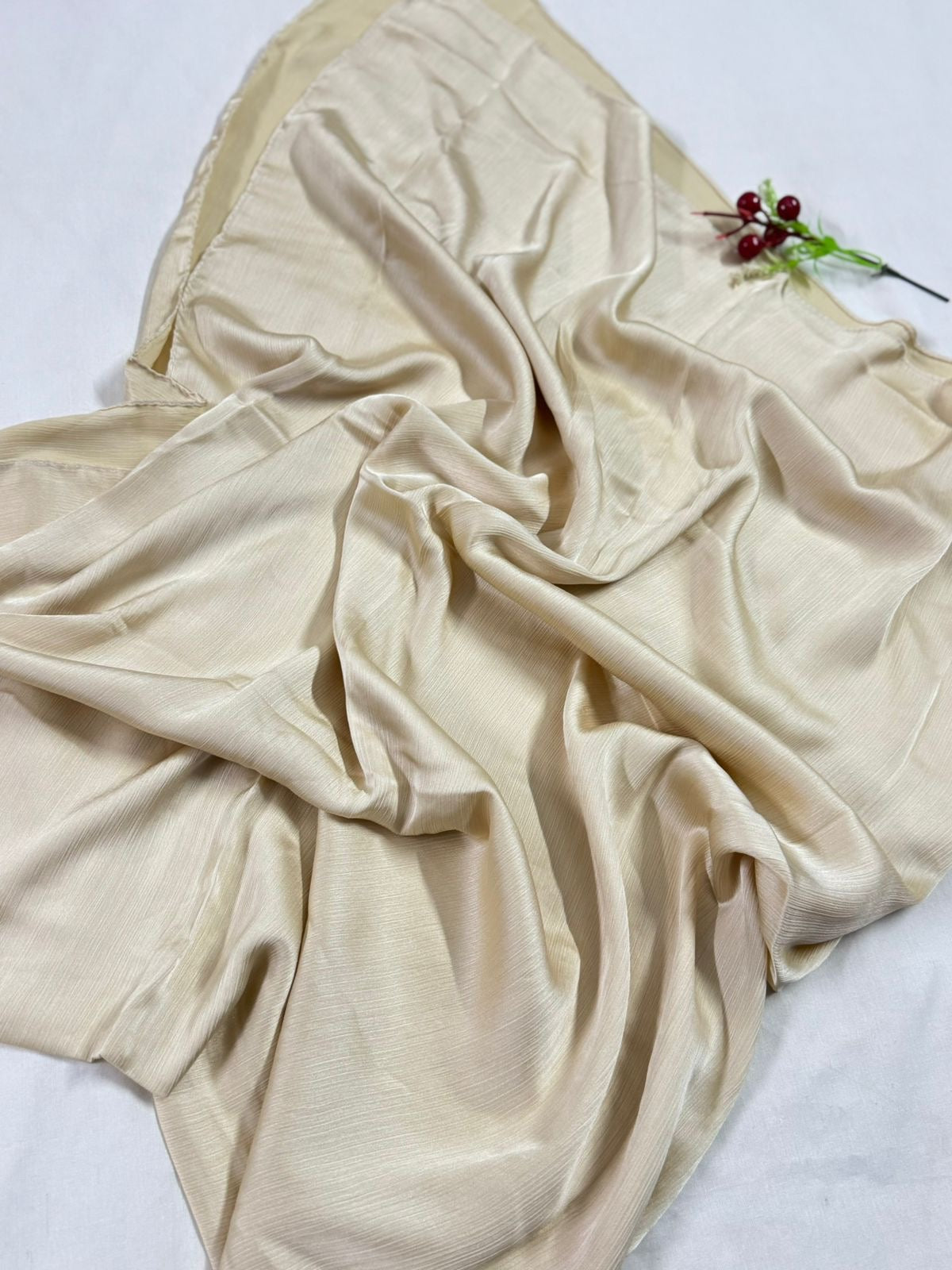 MATT SILK HIJAB - BEIGE