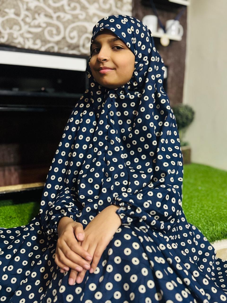 KIDS NAMAZ CHADDAR WITH FULL SLEEVES - BLUE WITH CIRCLES 8 to 11 Years