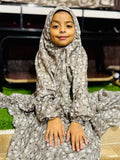 KIDS NAMAZ CHADDAR WITH FULL SLEEVES - GREY VINCA FLORA 5 to 7 Years