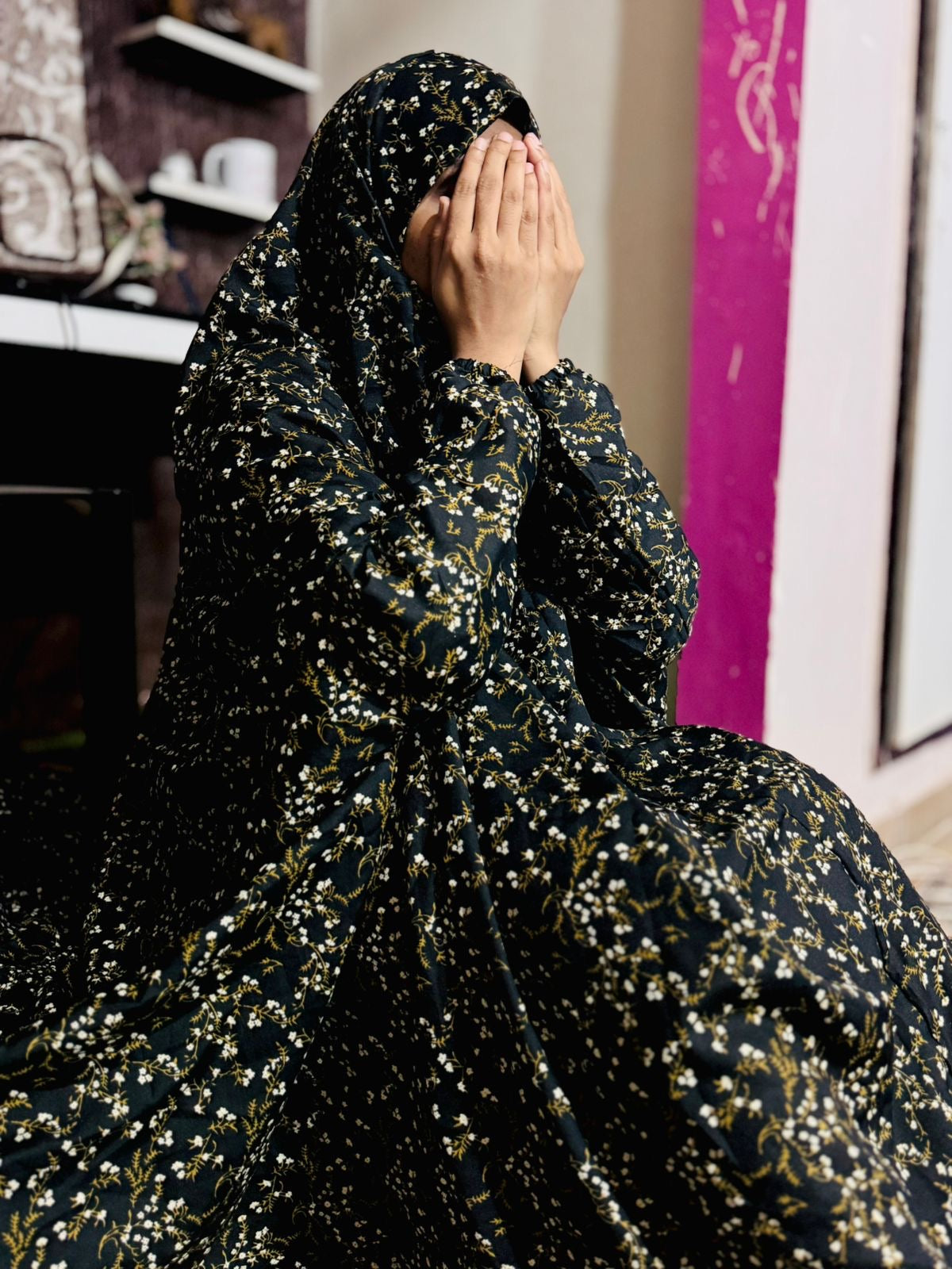 NAMAZ CHADDAR WITH SLEEVES N NIQAB - RABBIA BLACK - LARGE