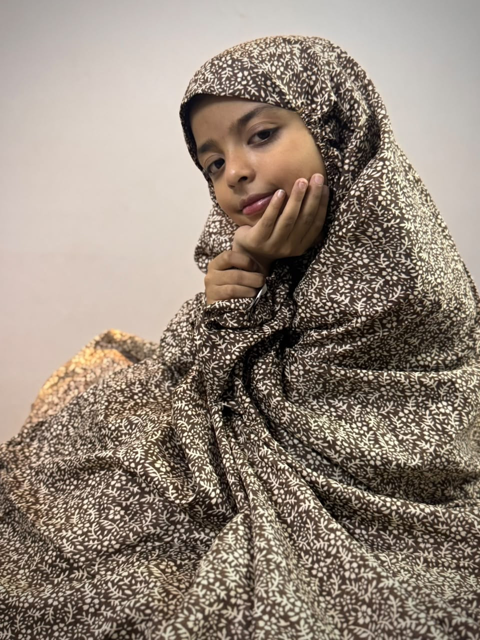 KIDS NAMAZ CHADDAR WITH FULL SLEEVES - LEAF ART CHOCO (5 to 7 Years)