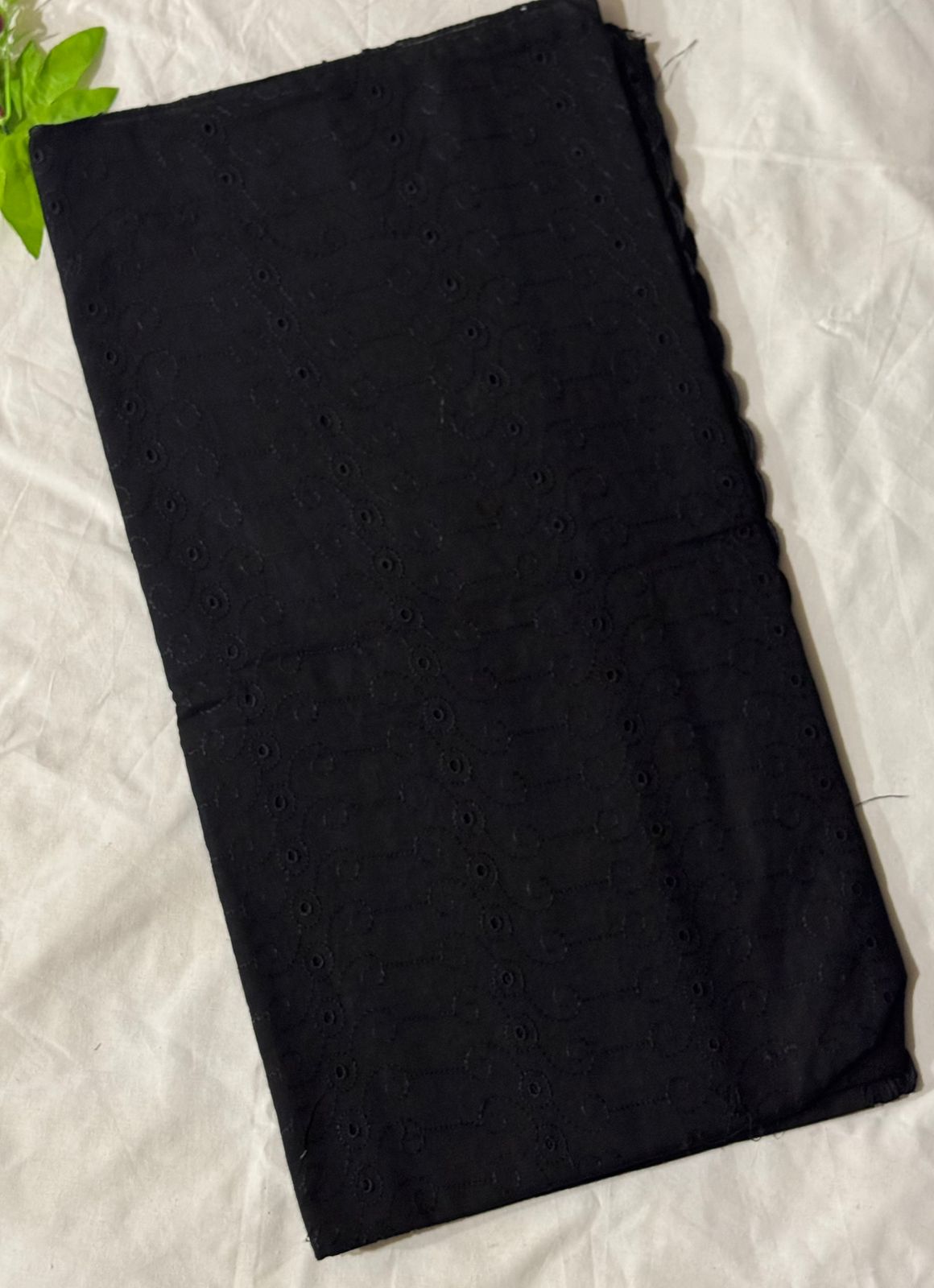 Premium Qualtiy Lawn Chaddar with Embroidery - Black Design