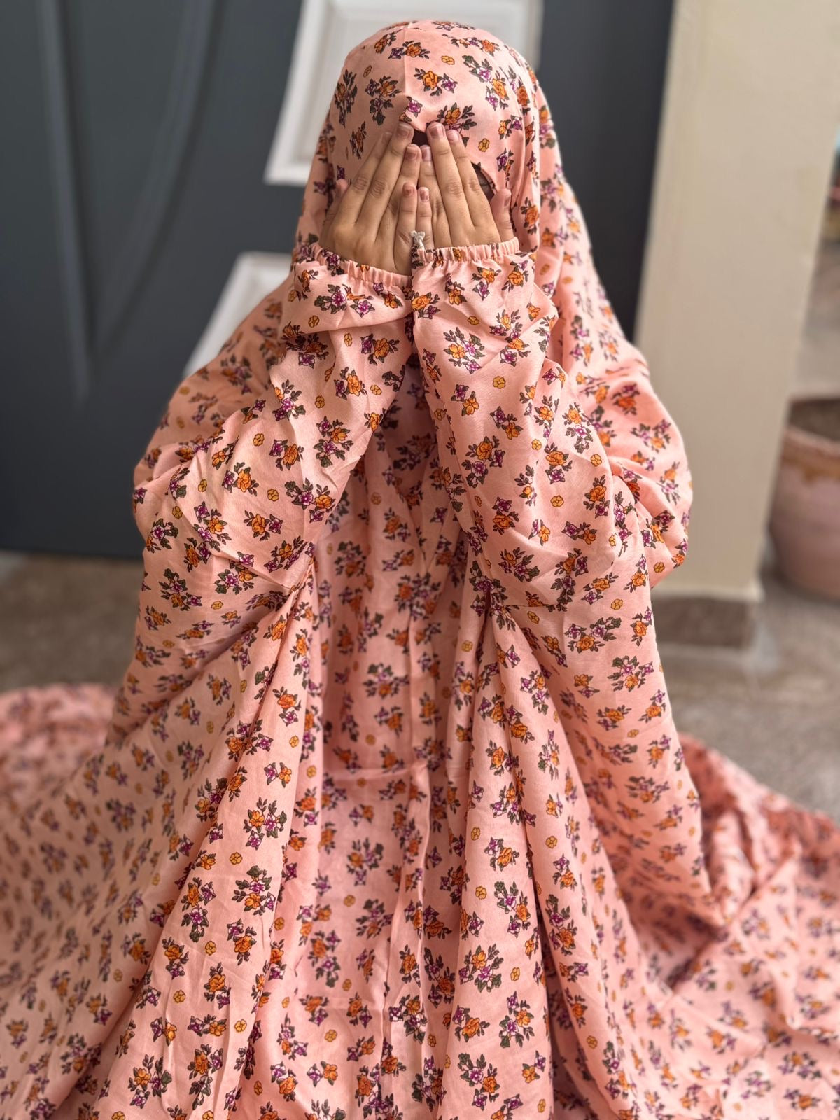 NAMAZ CHADDAR WITH SLEEVES N NIQAB - MAARI PEACH - LARGE