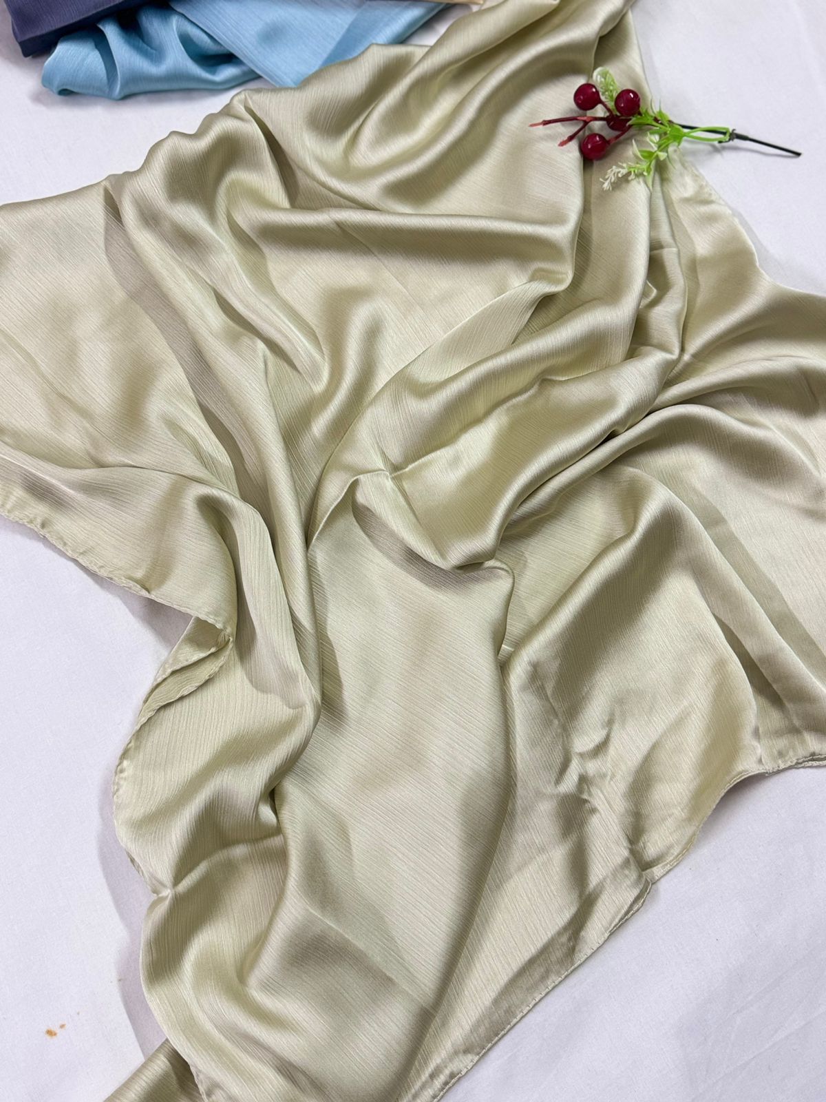 MATT SILK HIJAB - DULL CREAM