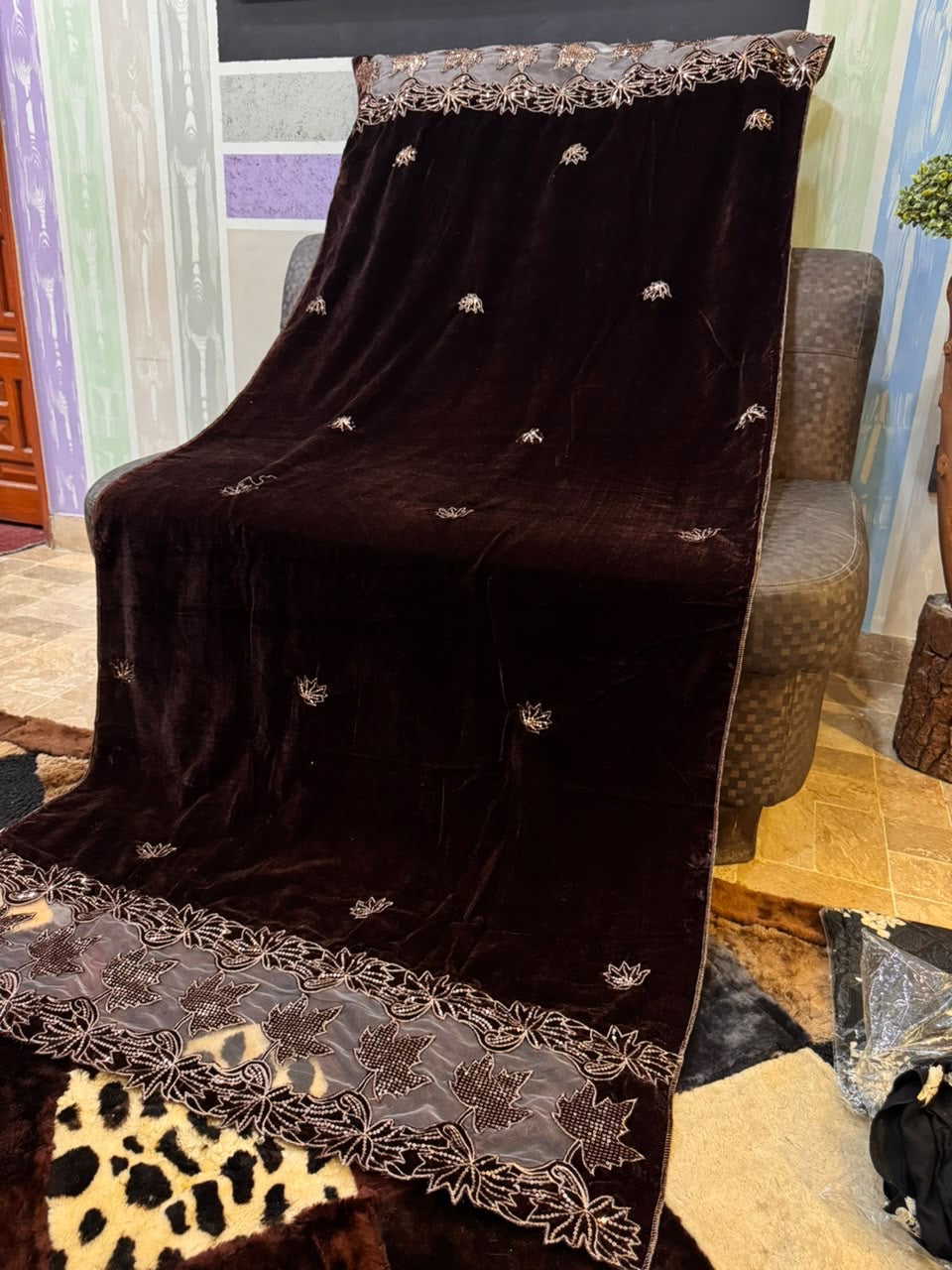 Luxury Velvet Cut Work Shawl - Leaf Pastel