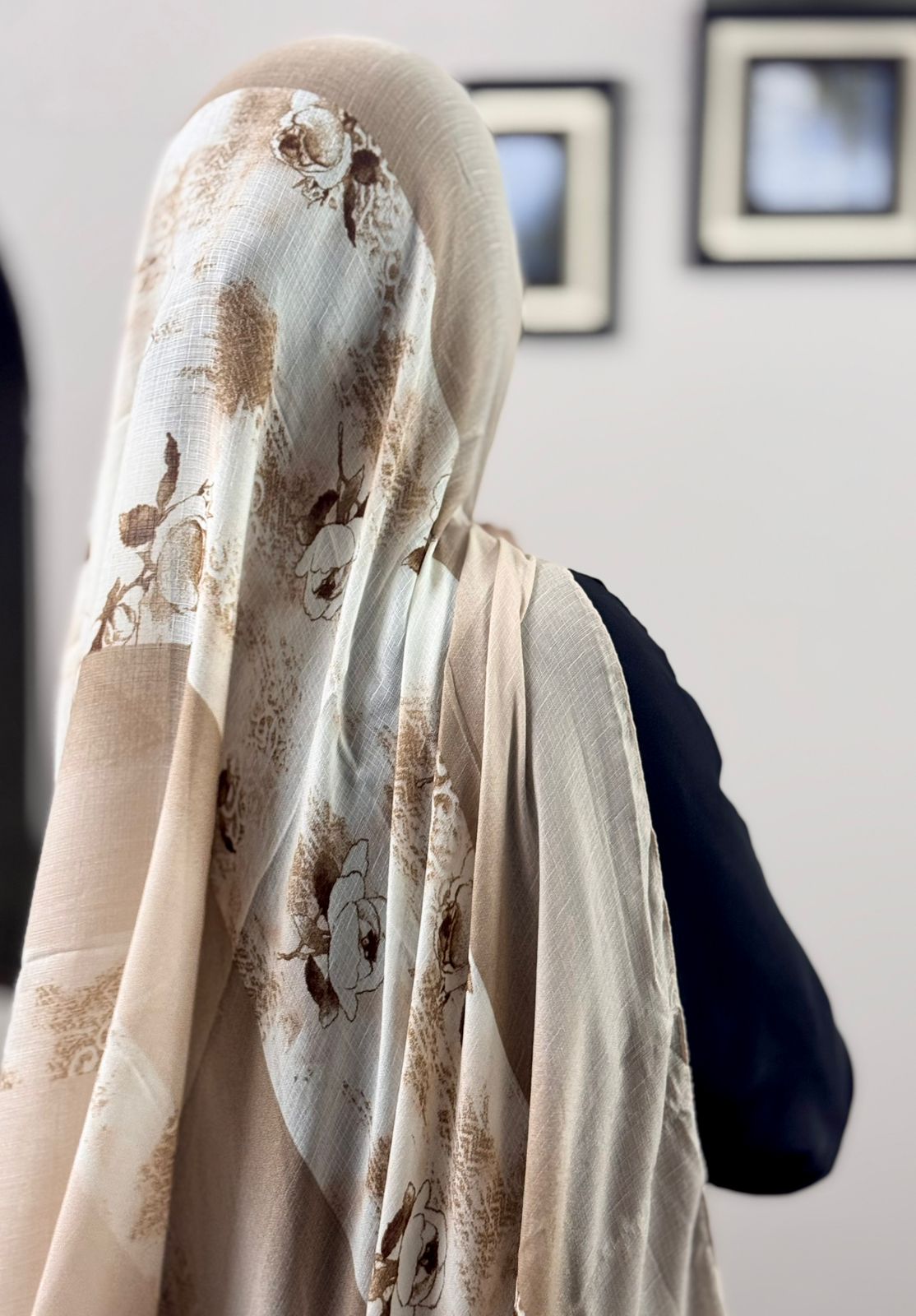 Elite Lawn Viscos Printed - ROSES R2