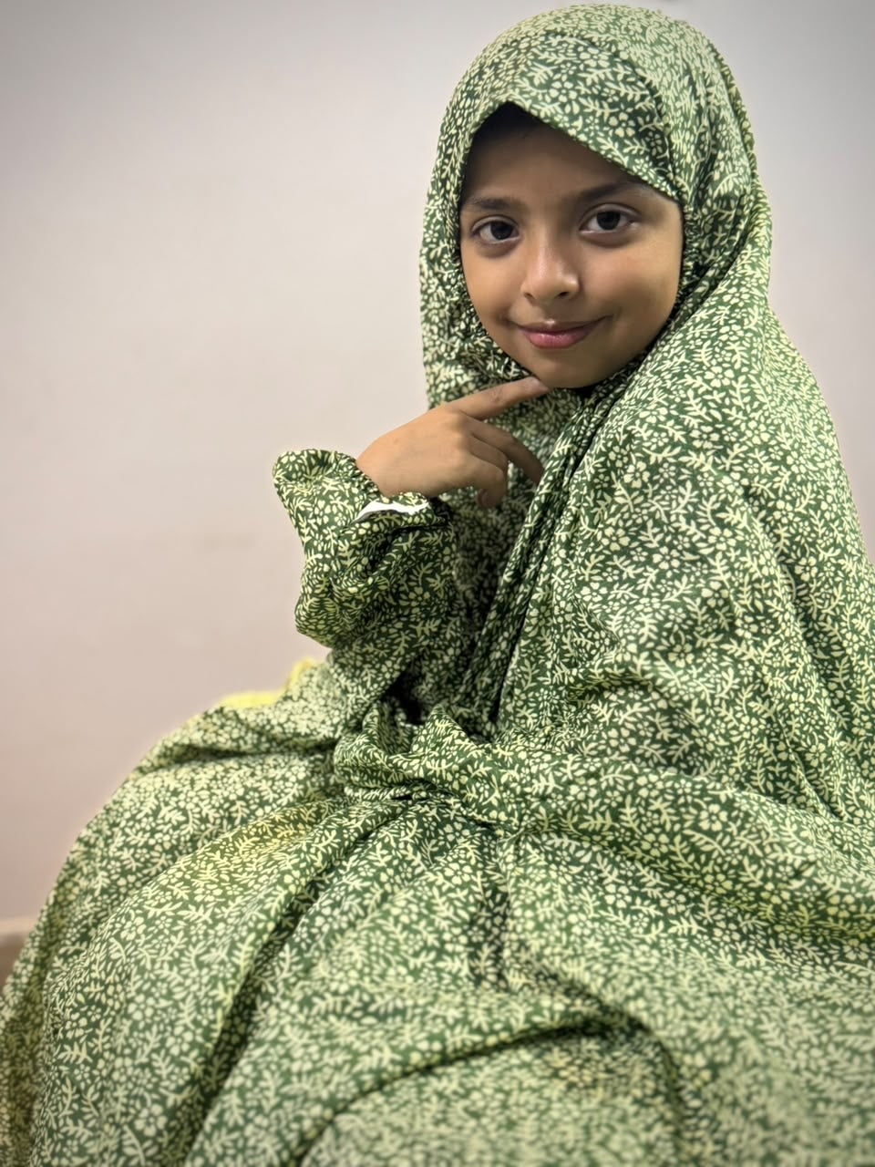 KIDS NAMAZ CHADDAR WITH FULL SLEEVES - LEAF ART GREEN (5 to 7 Years)