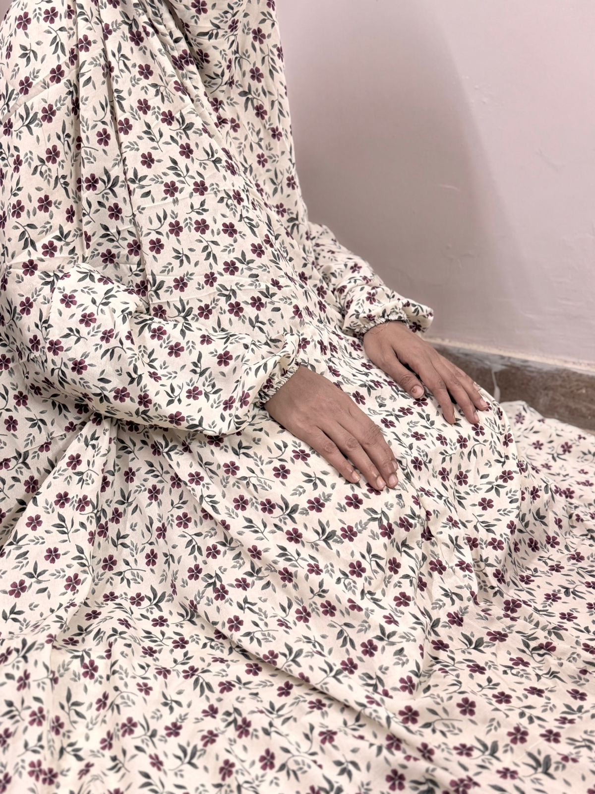 NAMAZ CHADDAR WITH SLEEVES N NIQAB - BLOOM PETAL 2 - LARGE