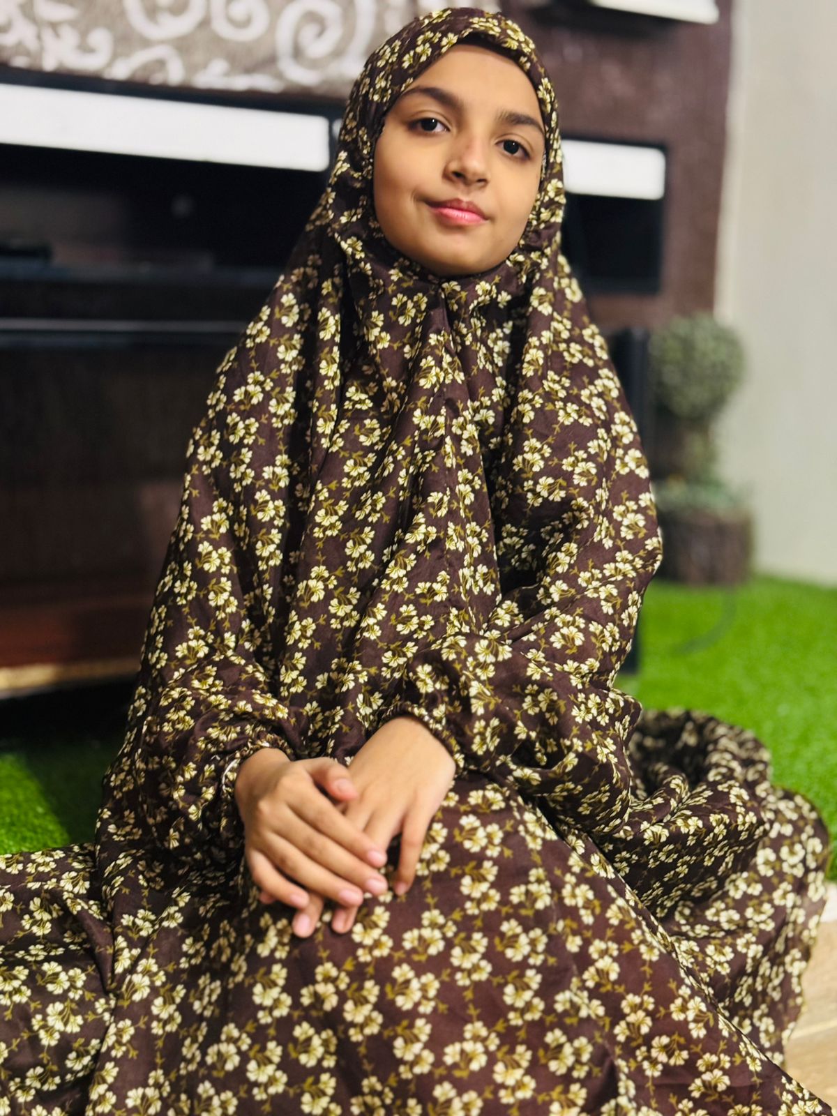 KIDS NAMAZ CHADDAR WITH FULL SLEEVES - Brown With beige Bunch 8 to 11 Years